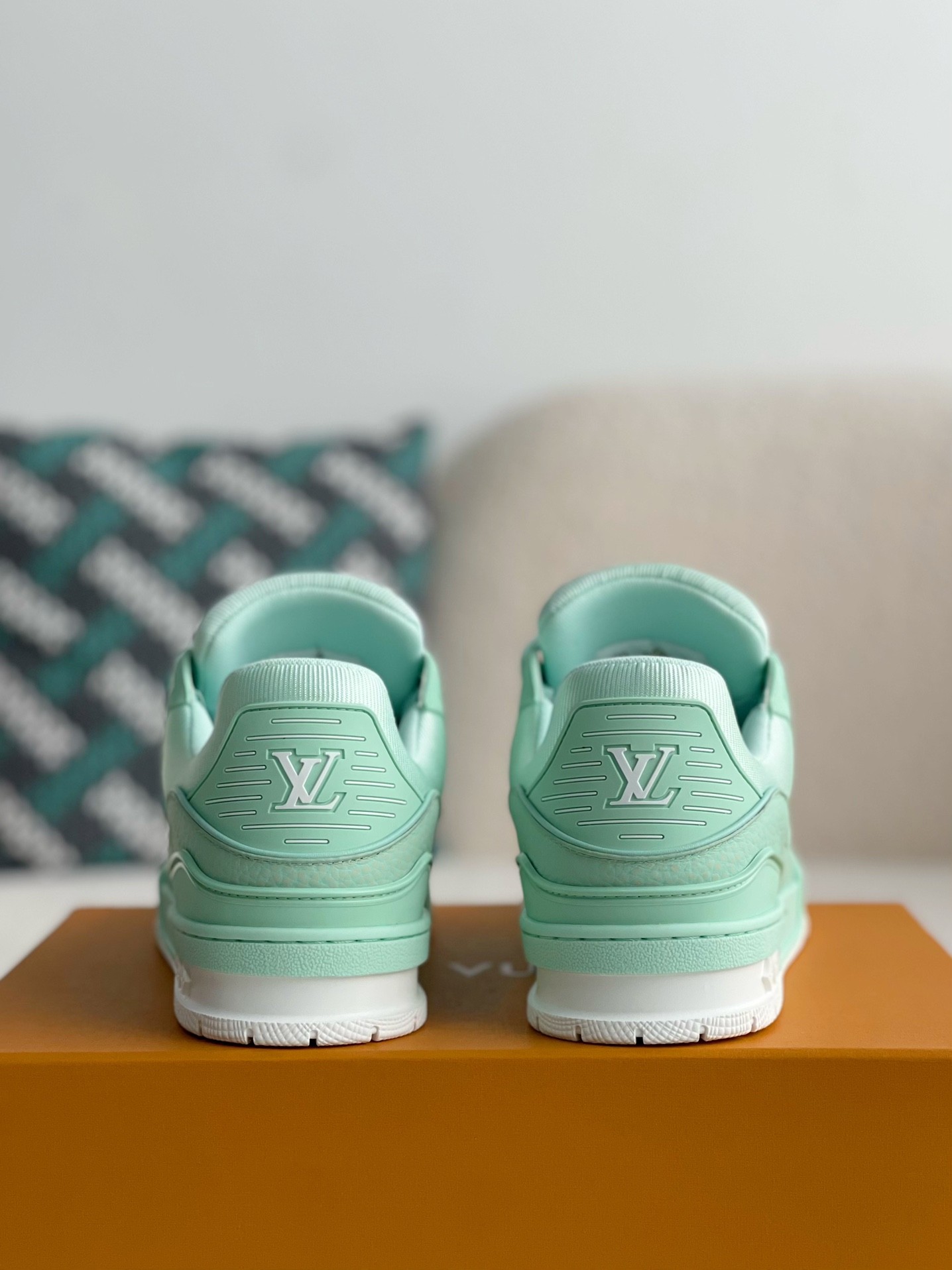 「#3005」LOUIS VUITTON SNEAKERS