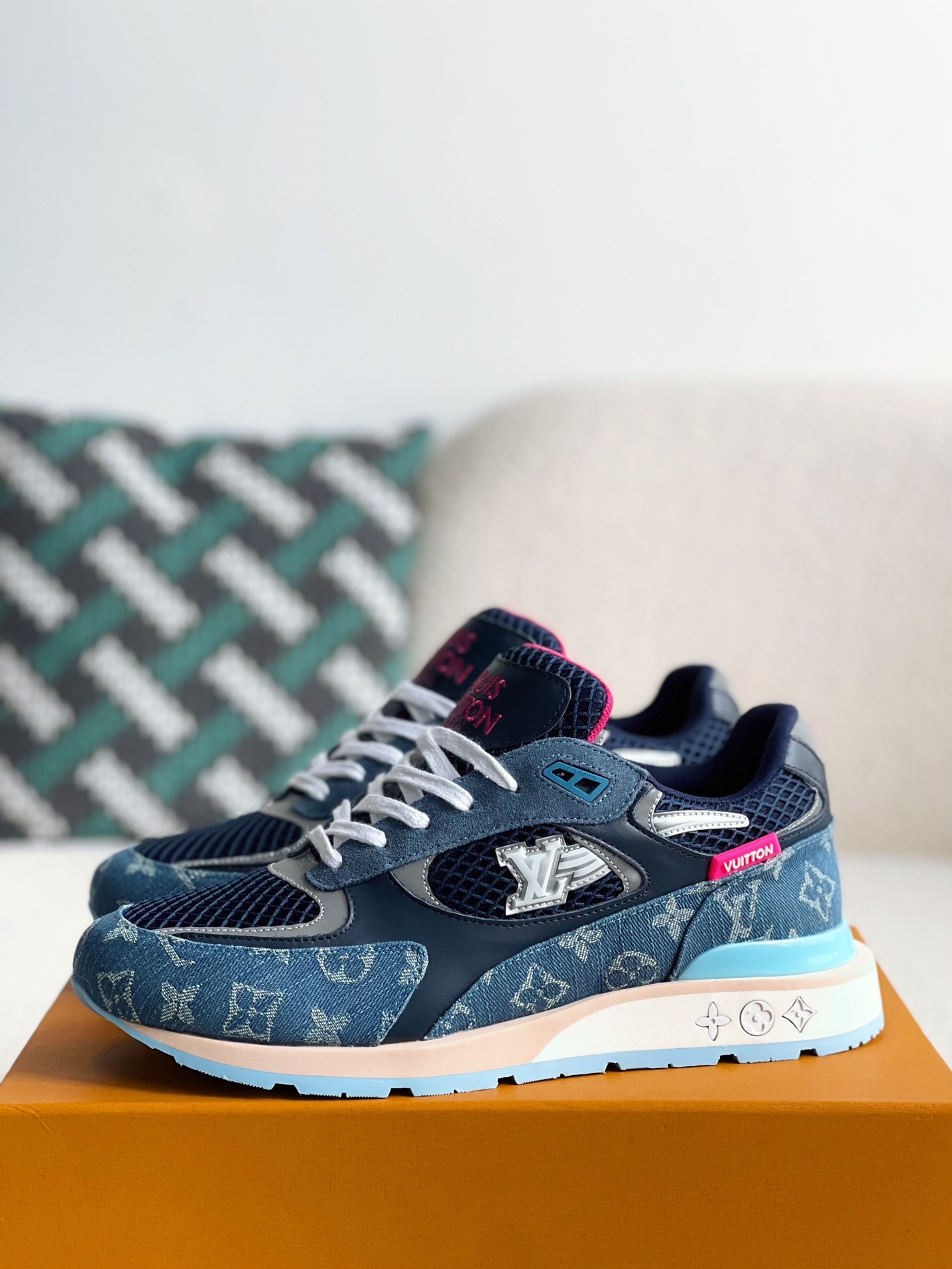 「#3259」LOUIS VUITTON Low-top running shoes