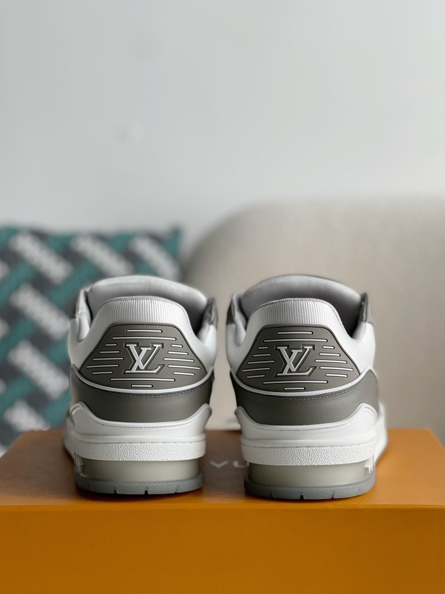 「#300」LOUIS VUITTON TRAINER 1A8KB8 Sneakers