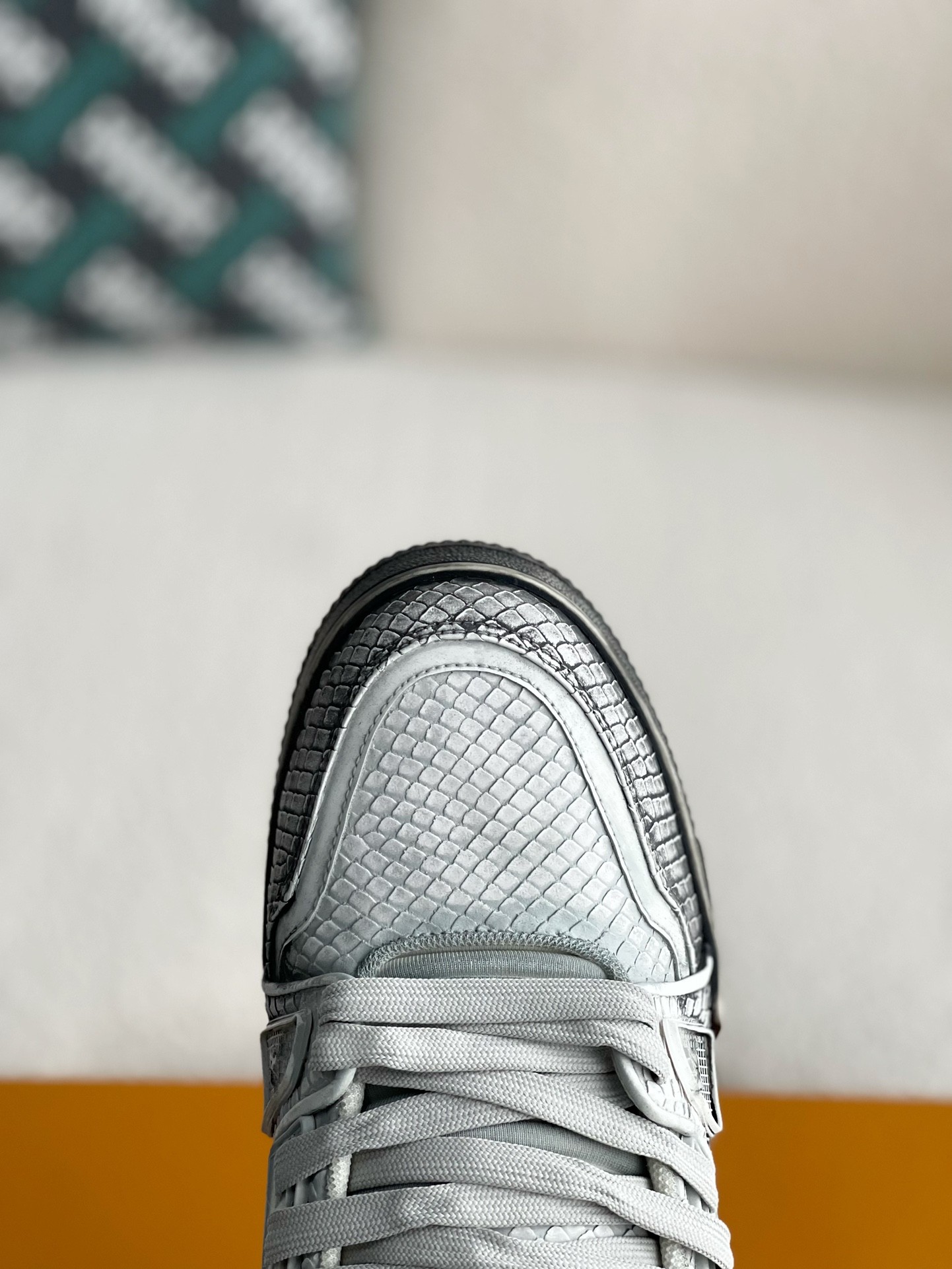 「#3315」 LOUIS VUITTON TRAINER SNEAKERS