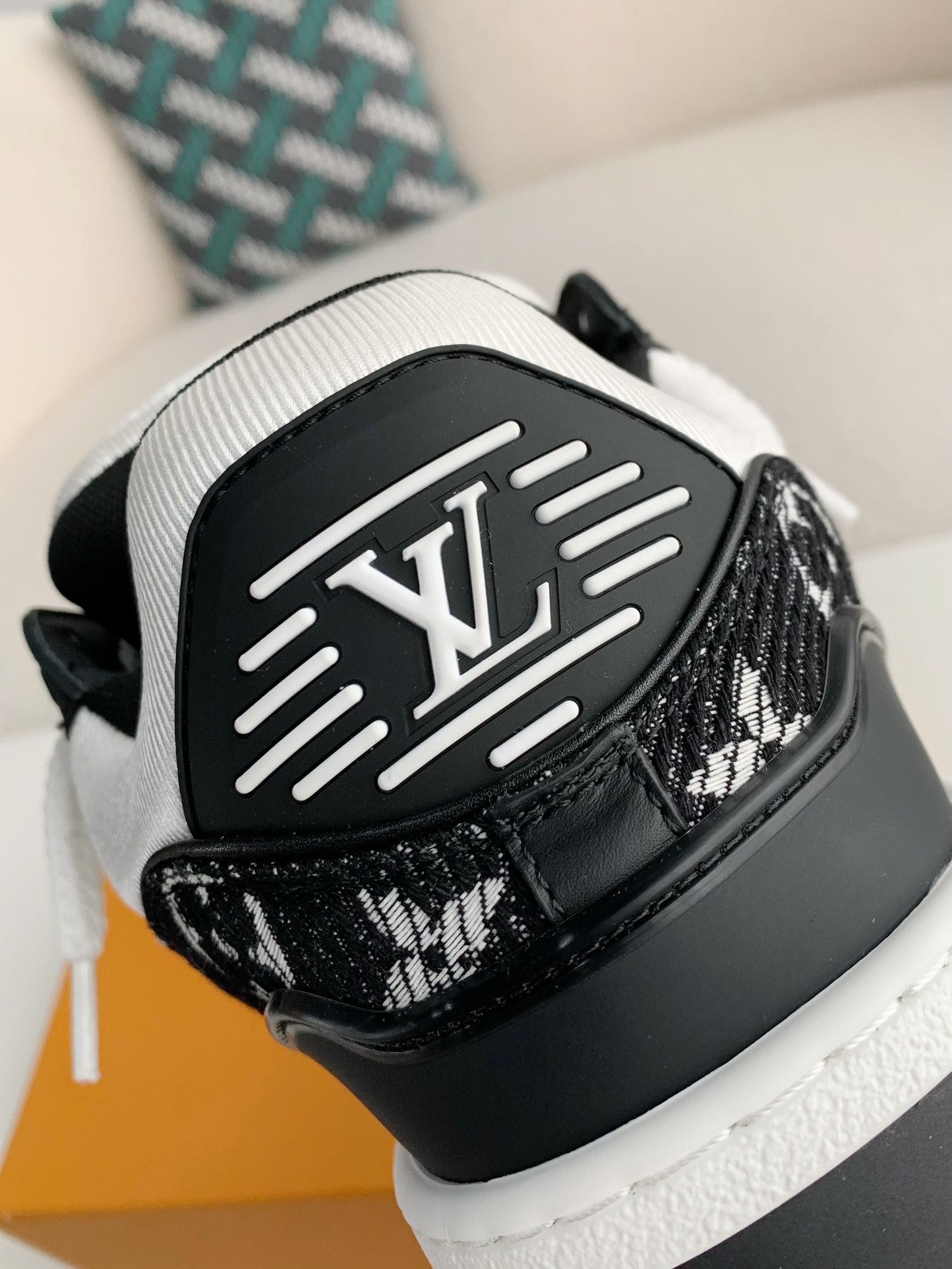 「#3357」LOUIS VUITTON  TRAINER 2023Show style Sneakers