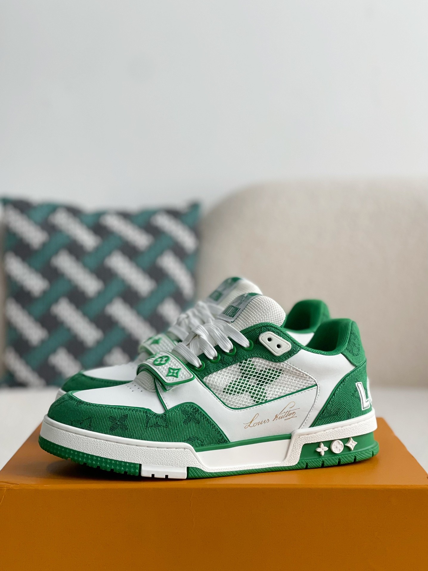「#3027」LOUIS VUITTON TRAINER Sneakers