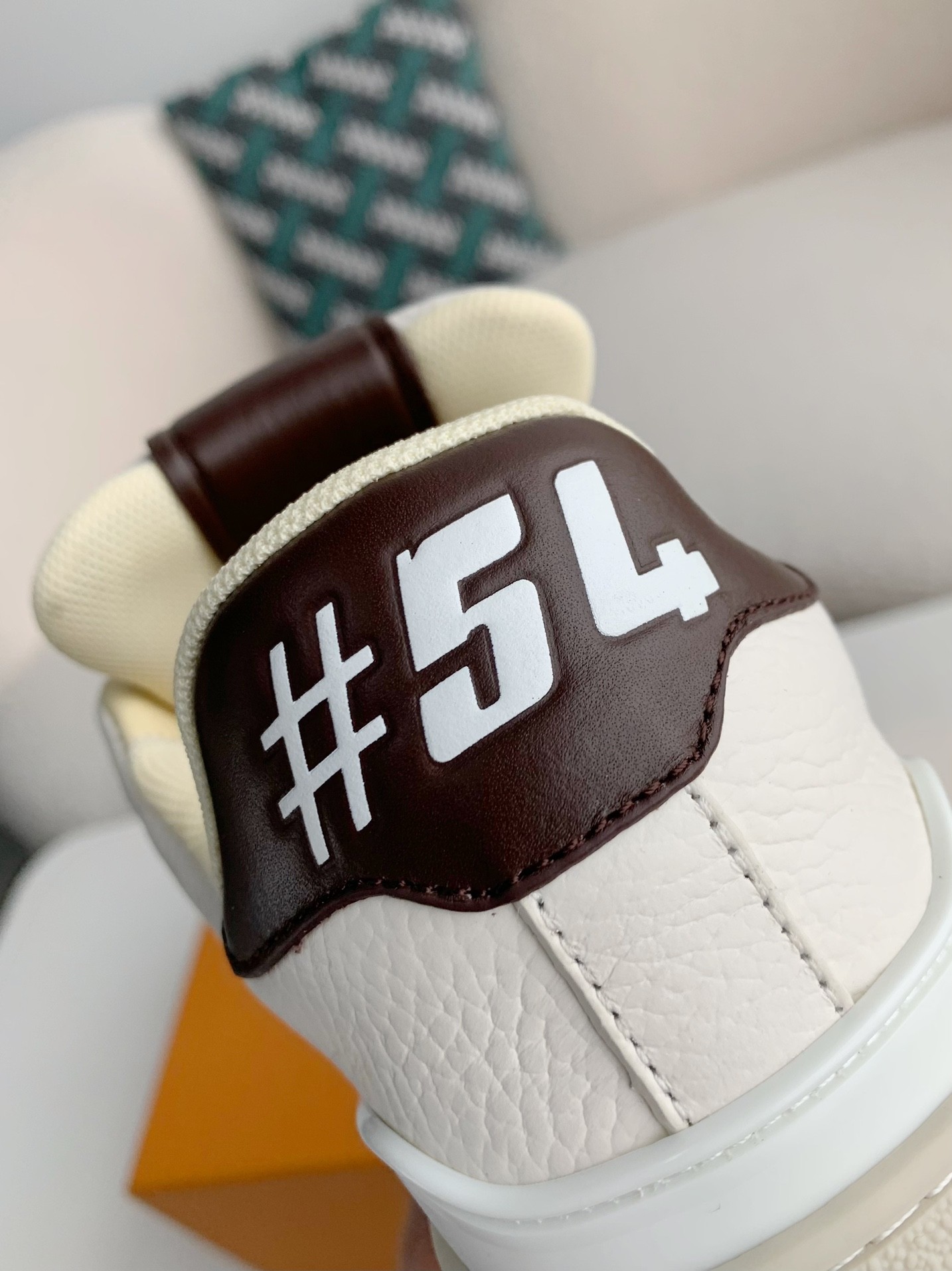 「#3385」 LOUIS VUITTON TRAINER SNEAKERS