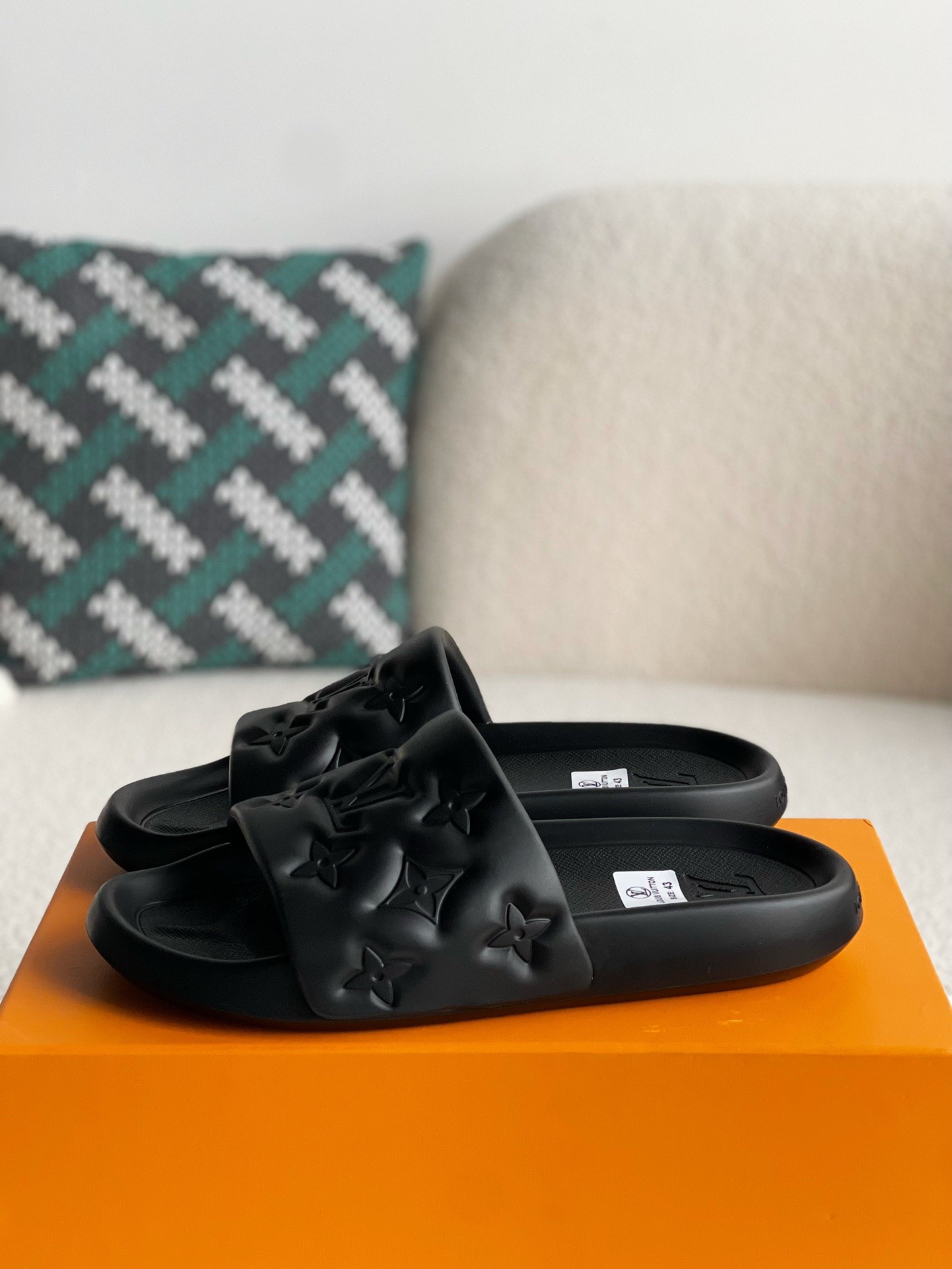 「#922」LOUIS VUITTON  WOMEN'S SLIPPERS