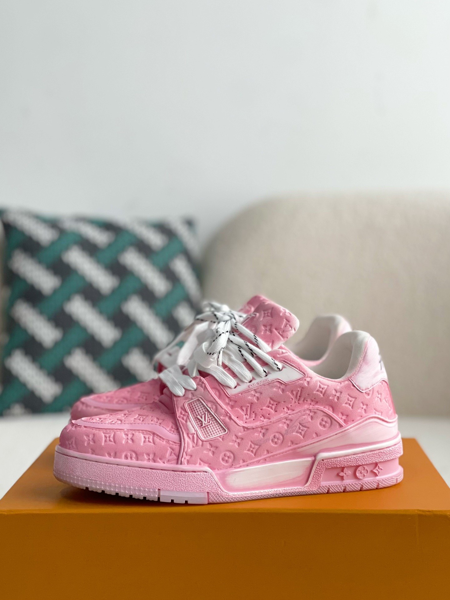 「#3565」 LOUIS VUITTON TRAINER SNEAKERS