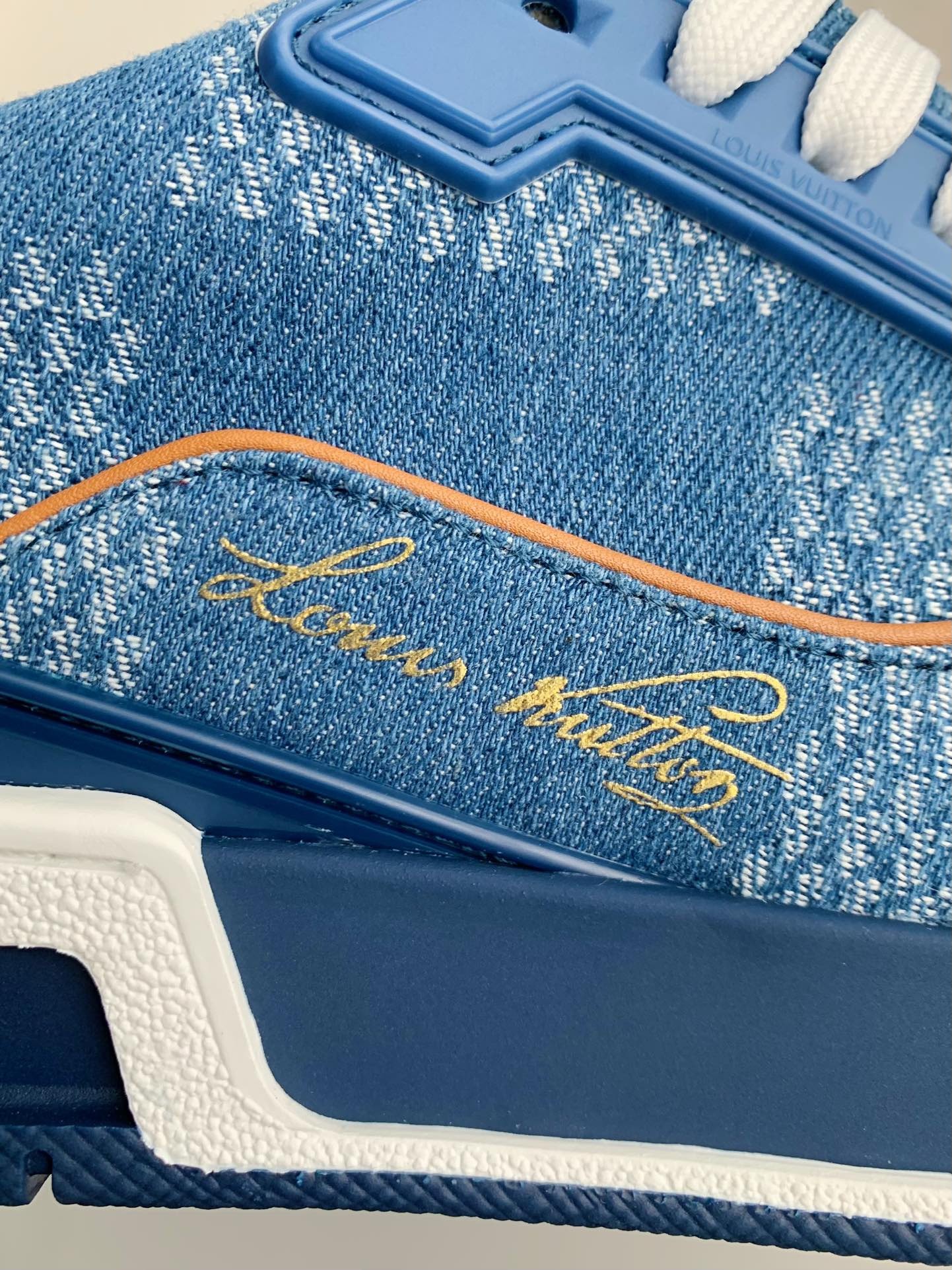 「#3124」LOUIS VUITTON SNEAKERS