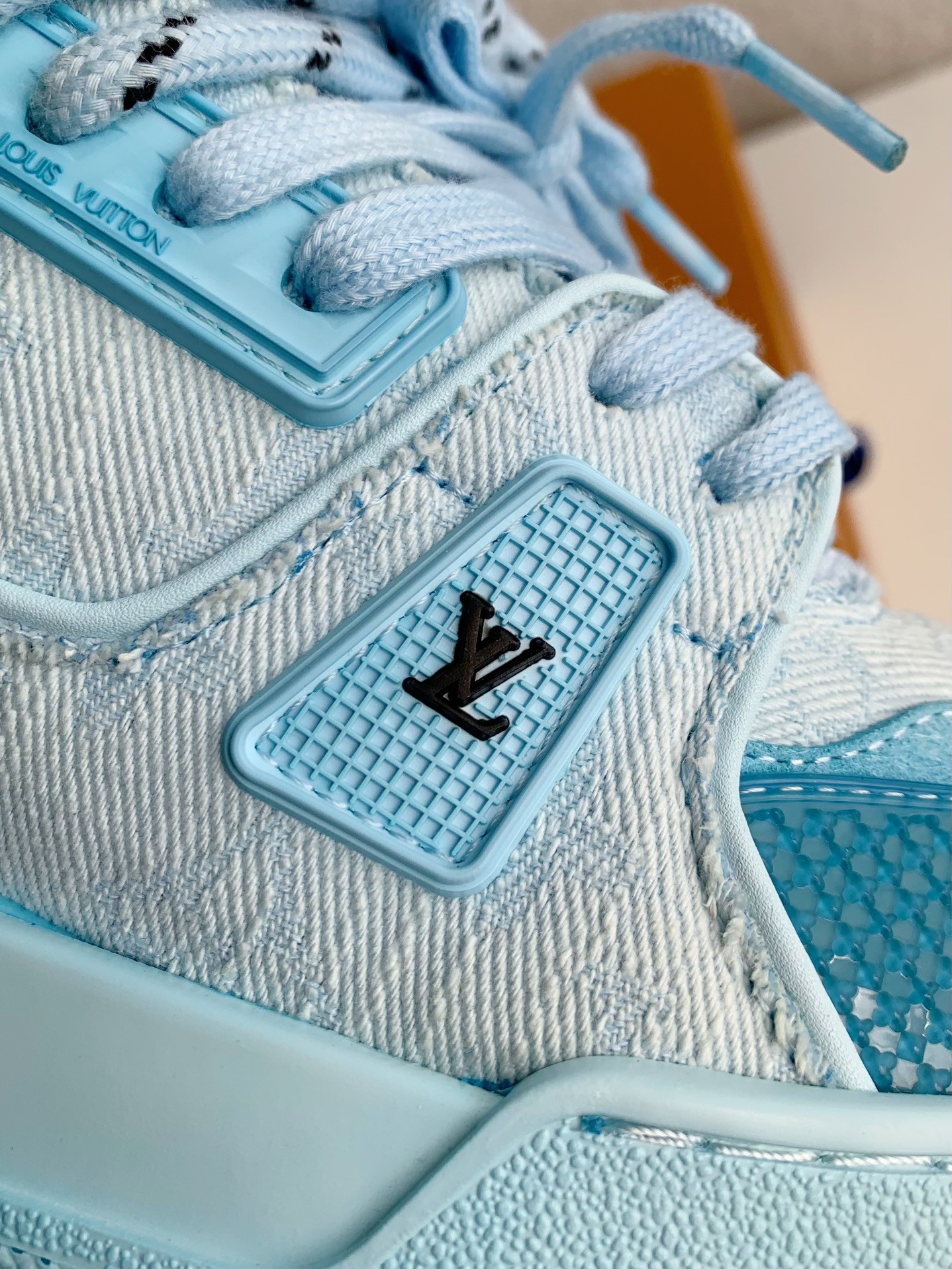 「#3238」 LOUIS VUITTON TRAINER SNEAKERS