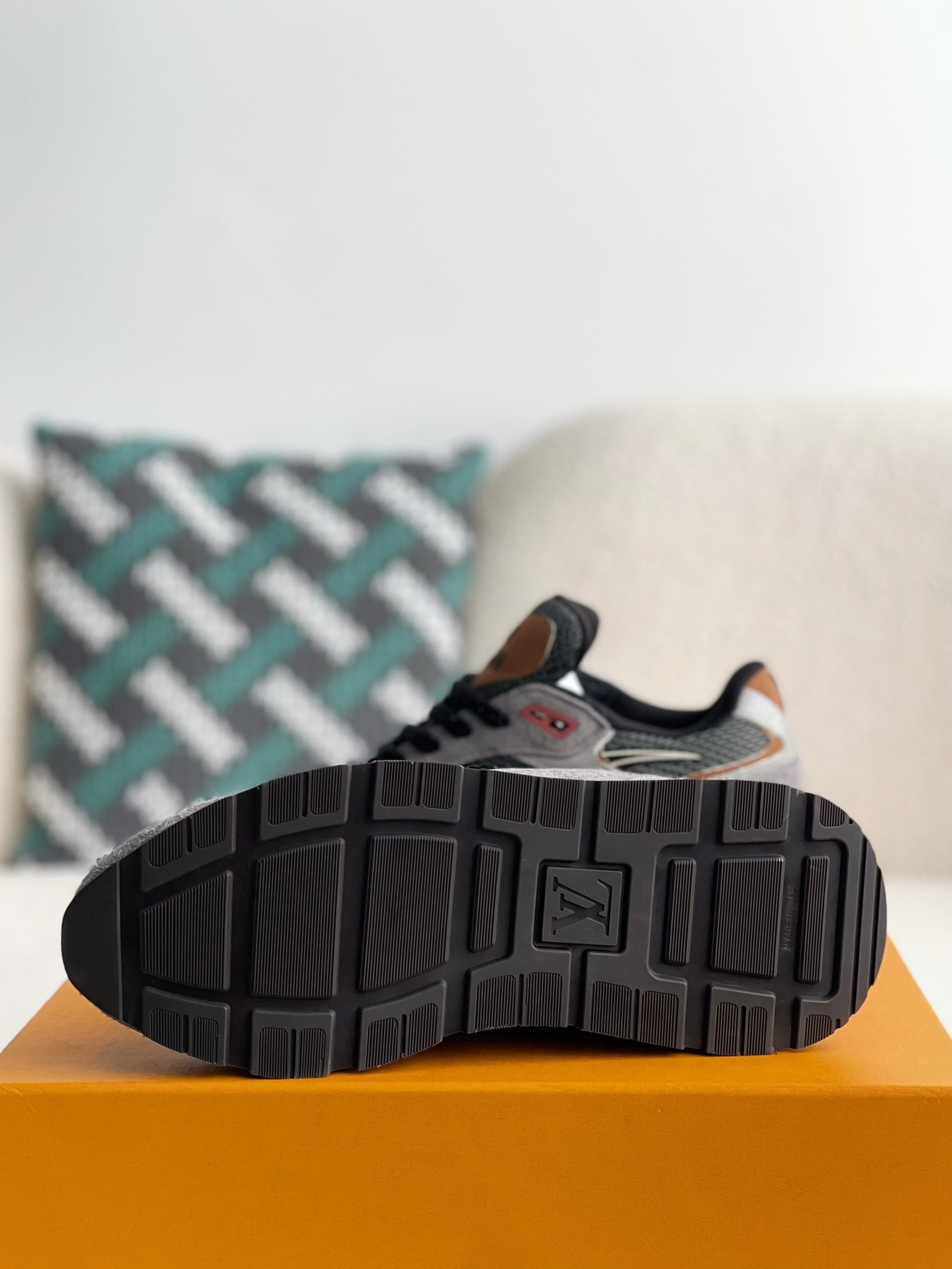 「#3256」LOUIS VUITTON Low-top running shoes