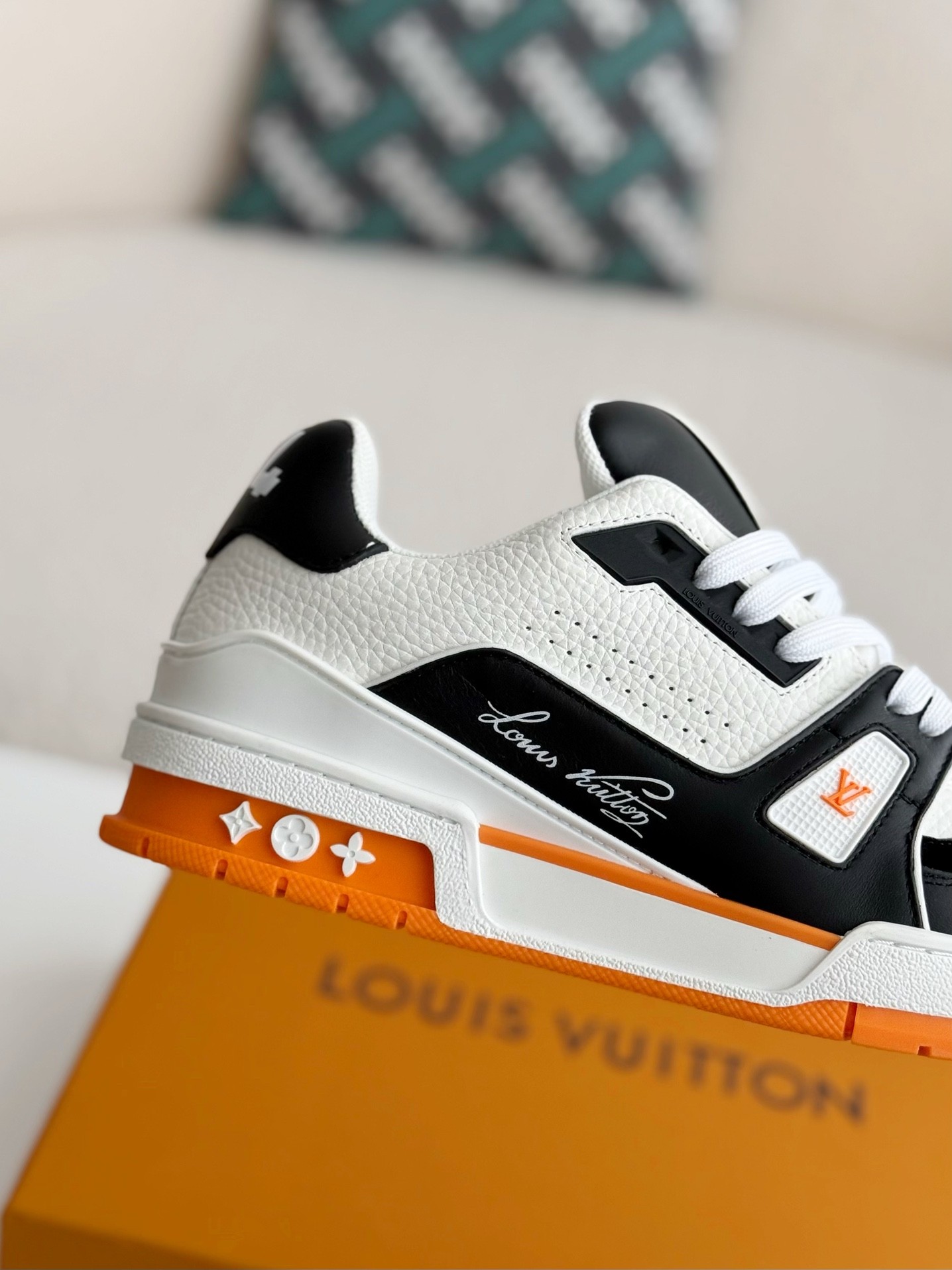 「#3719」LOUIS VUITTON TRAINER SNEAKERS