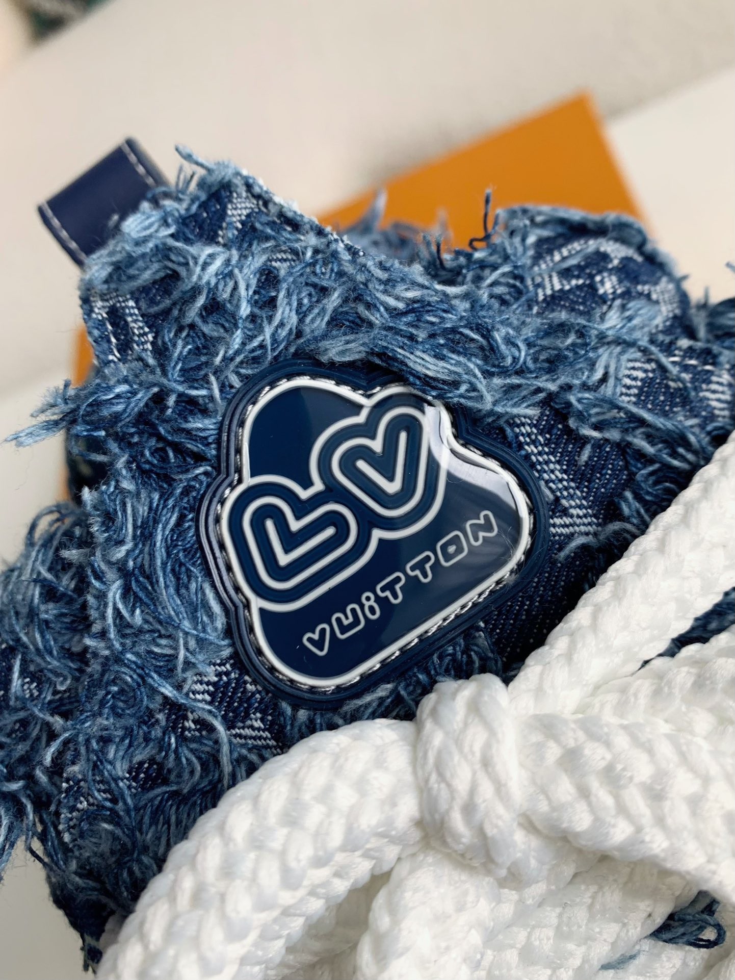 「#3254」 LOUIS VUITTON TRAINER SNEAKERS