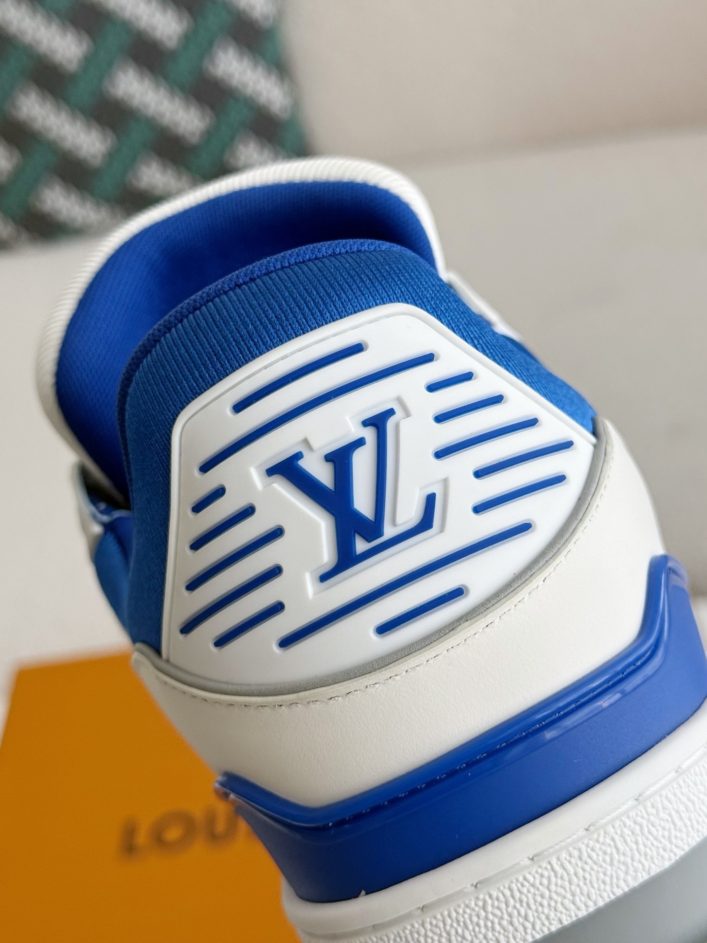 LOUIS VUITTON TRAINER SNEAKERS