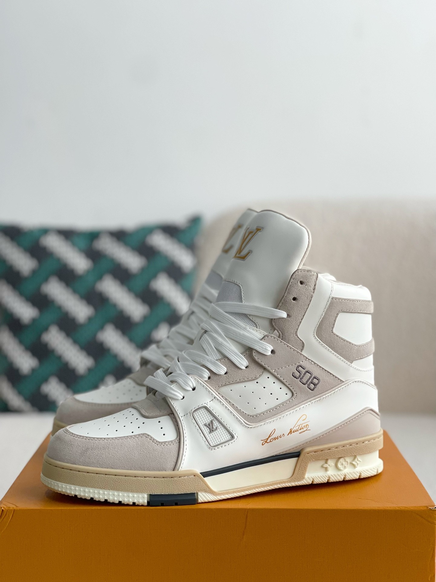 「#3112」LOUIS VUITTON TRAINER SNEAKERS
