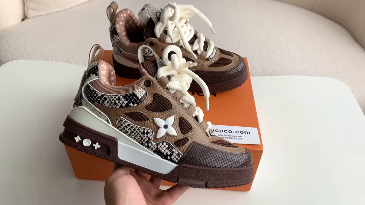 「#1977」LOUIS VUITTON NEW SKATE