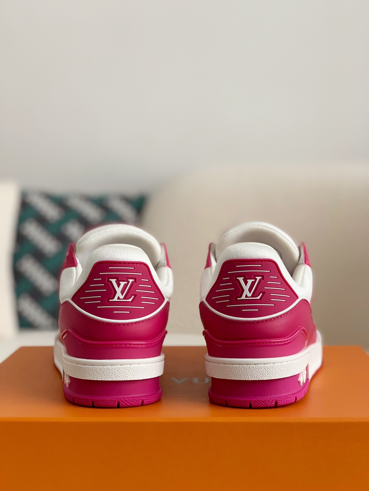 「#648」LOUIS VUITTON TRAINER Sneakers