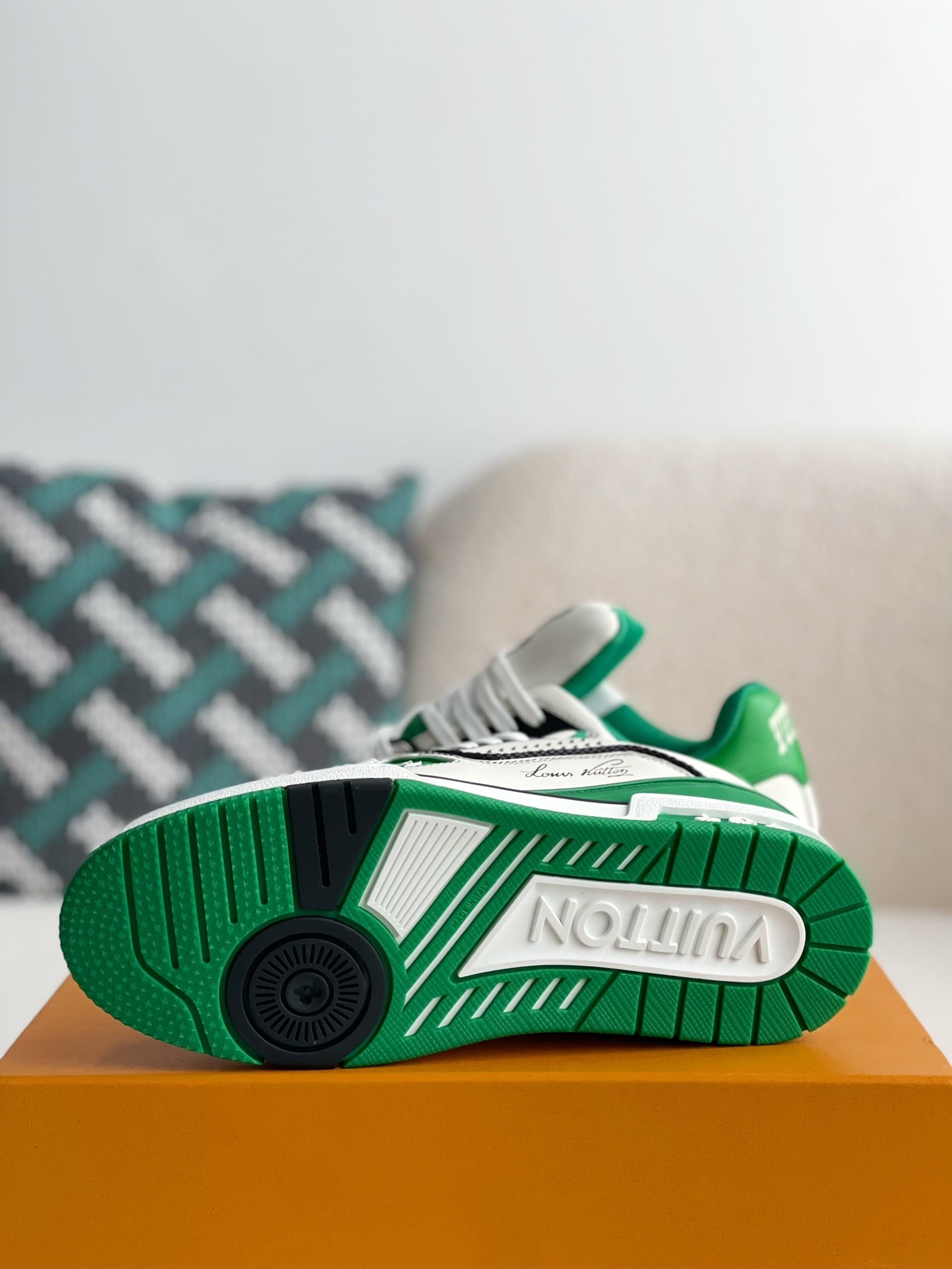 「#3312」 LOUIS VUITTON TRAINER SNEAKERS