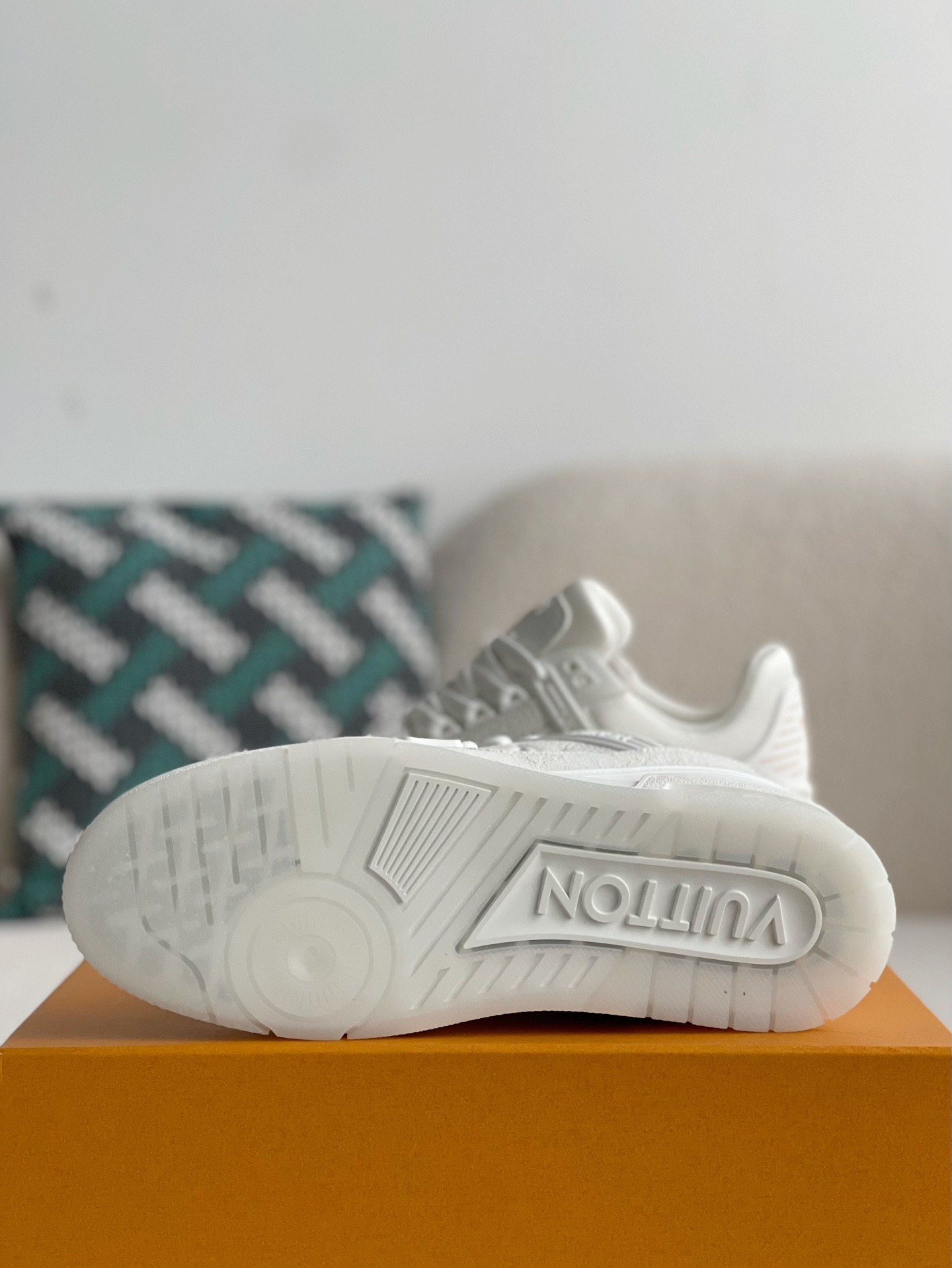 Louis Vuitton Trainer1A8FN8 Sneakers