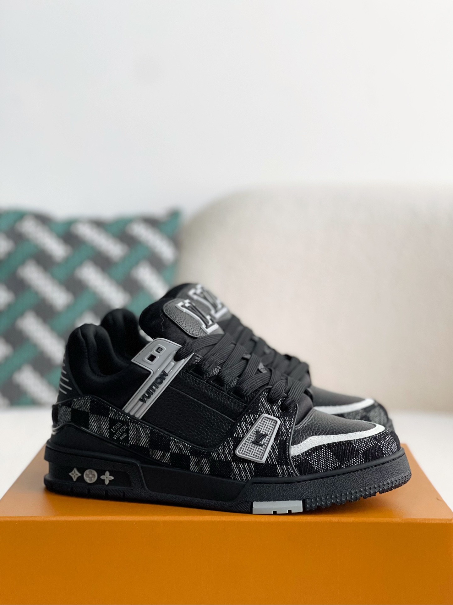 「#3078」LOUIS VUITTON SNEAKERS