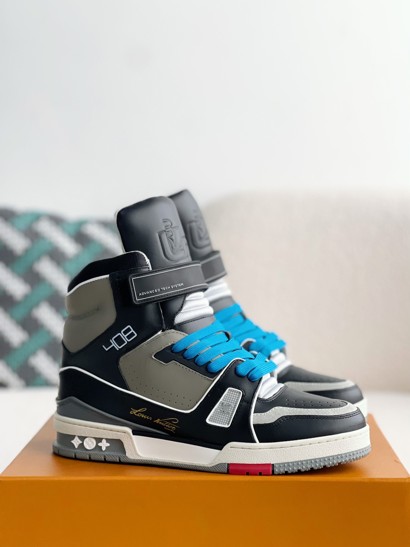 「#3105」LOUIS VUITTON TRAINER SNEAKERS