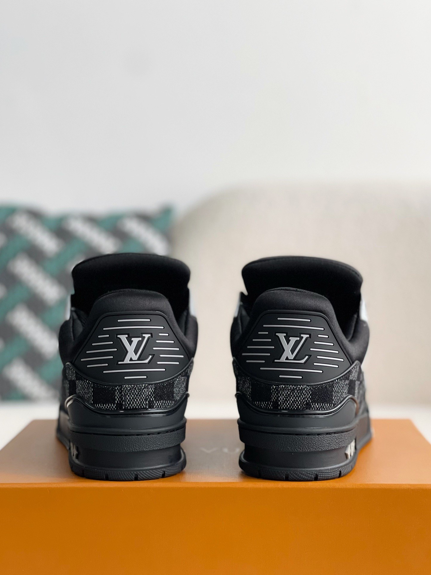 「#3078」LOUIS VUITTON SNEAKERS