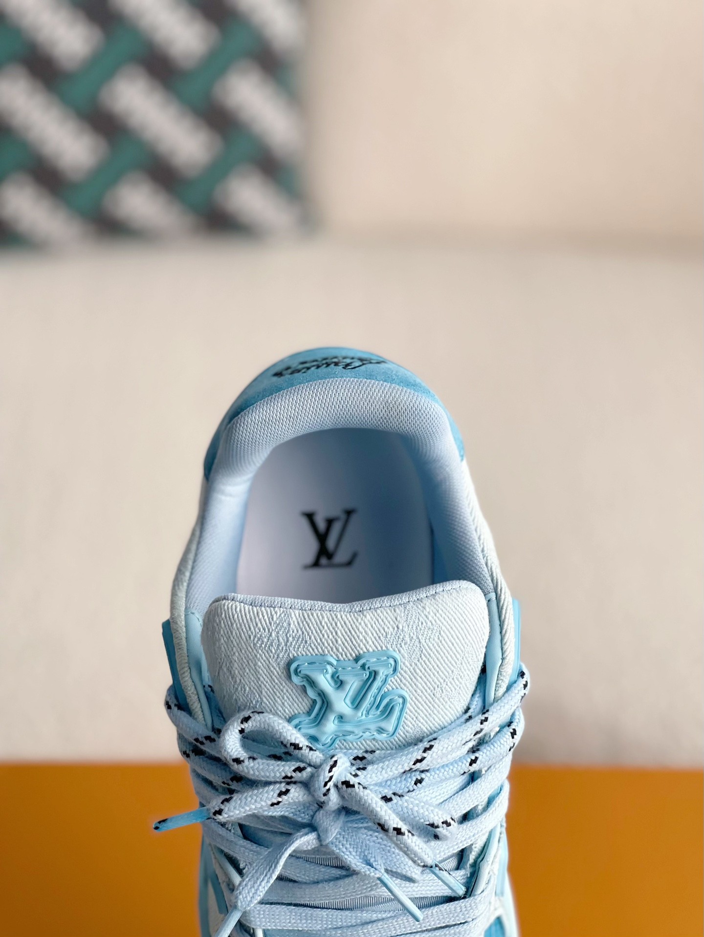 「#3238」 LOUIS VUITTON TRAINER SNEAKERS
