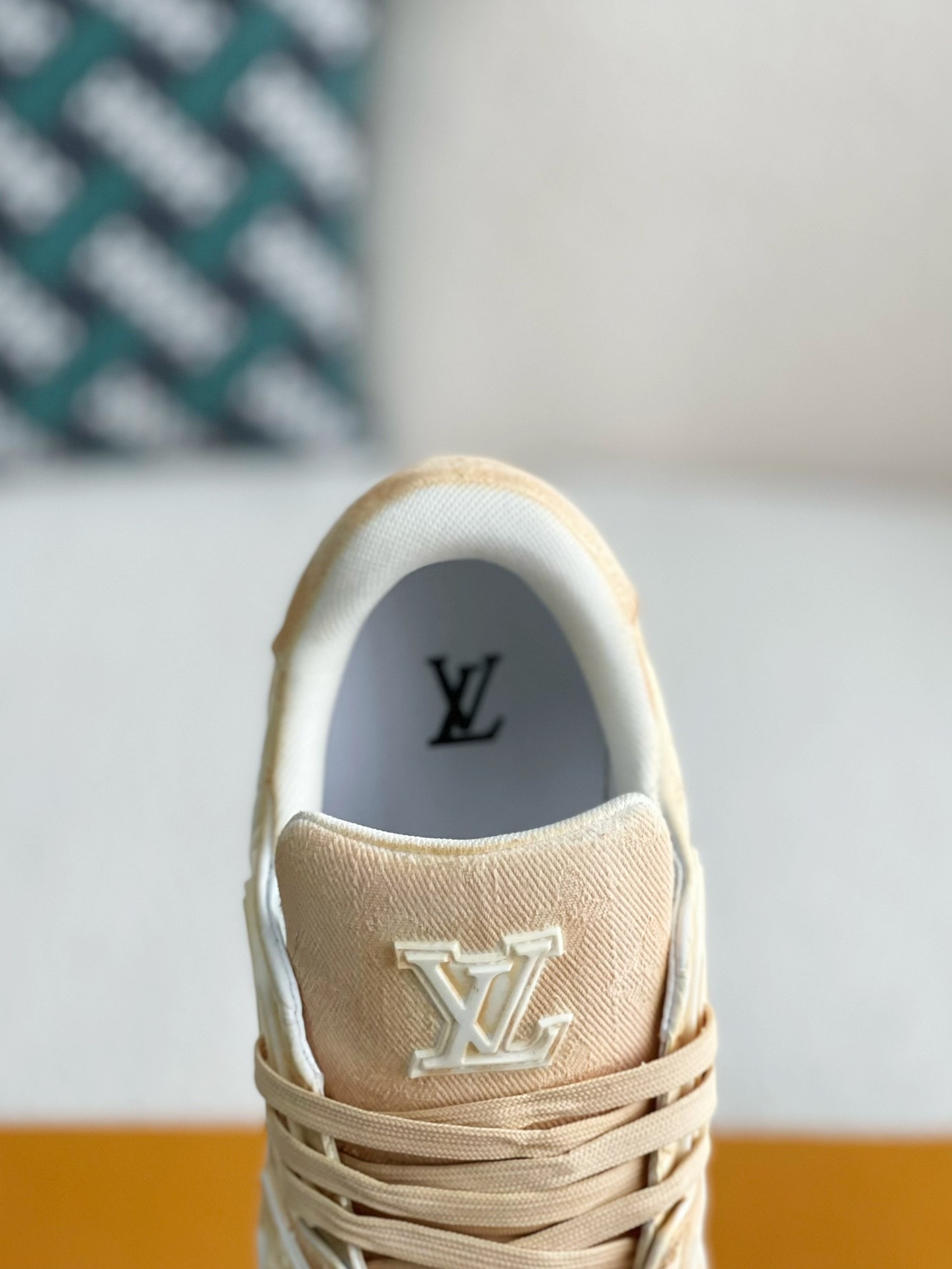 「#3319」 LOUIS VUITTON TRAINER SNEAKERS