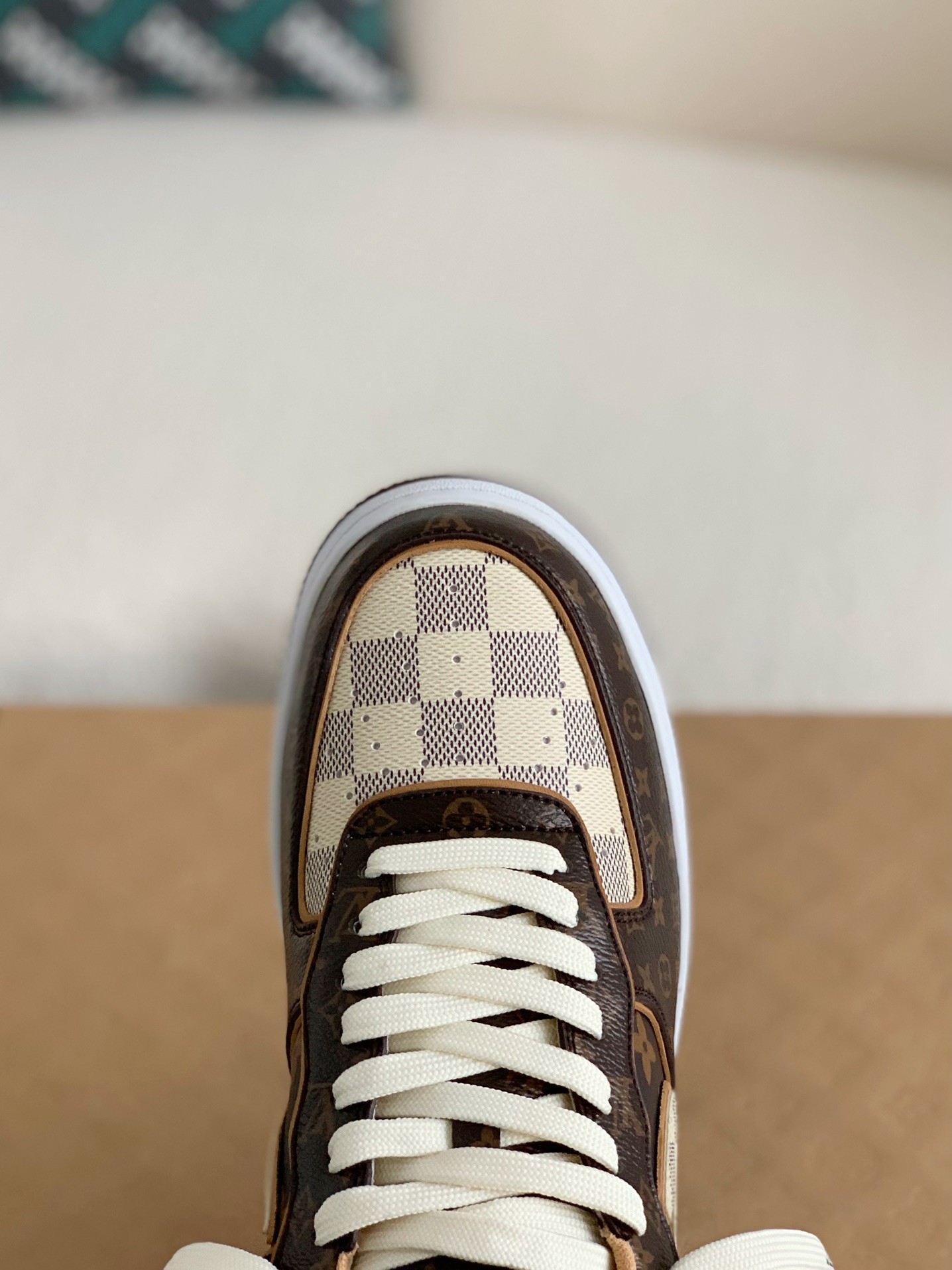 LOUIS VUITTON × NIKE AIR FORCE 1 Sneaker