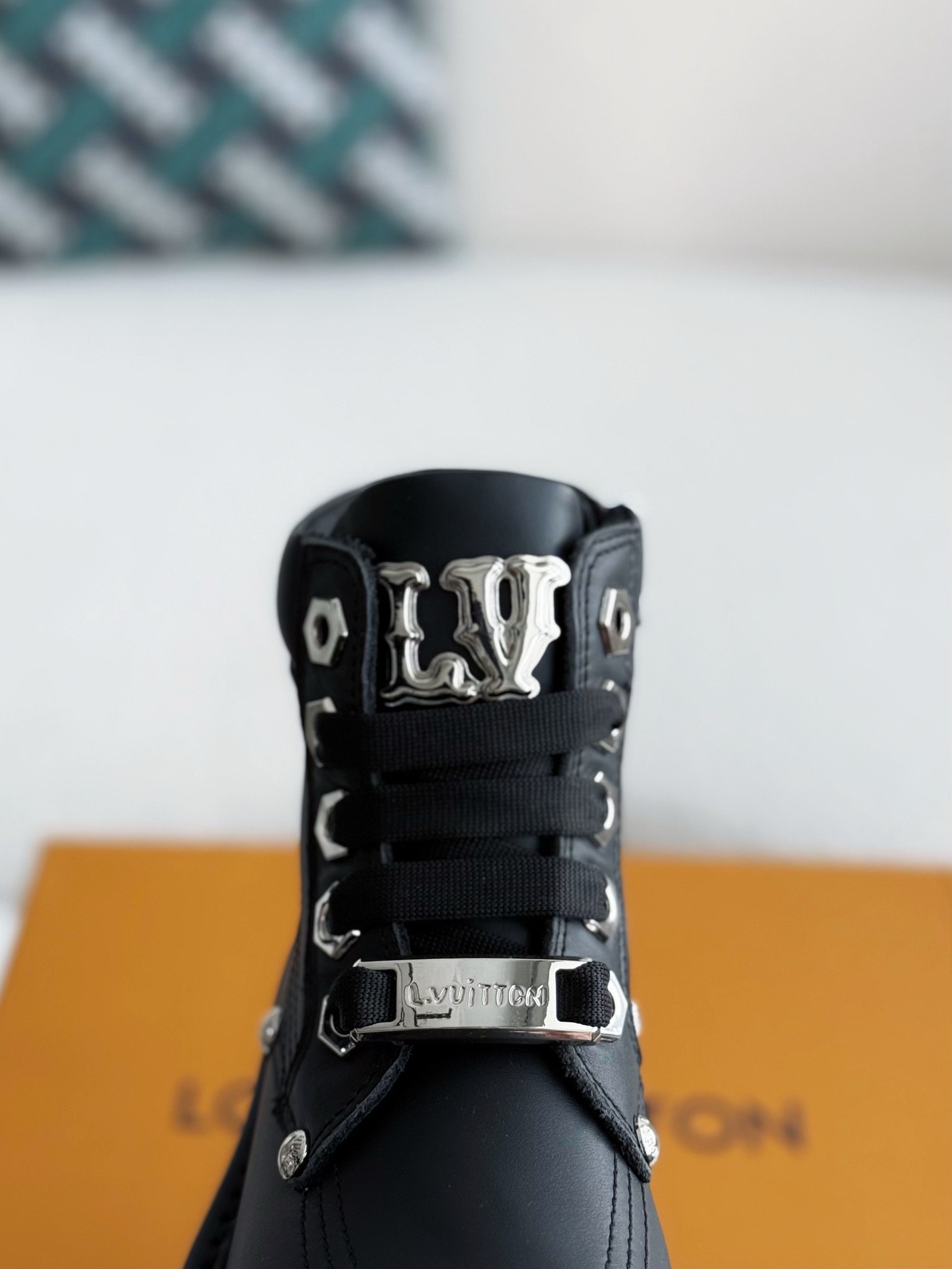 「#3718」LOUIS VUITTON Leather Round toe lace-up boots
