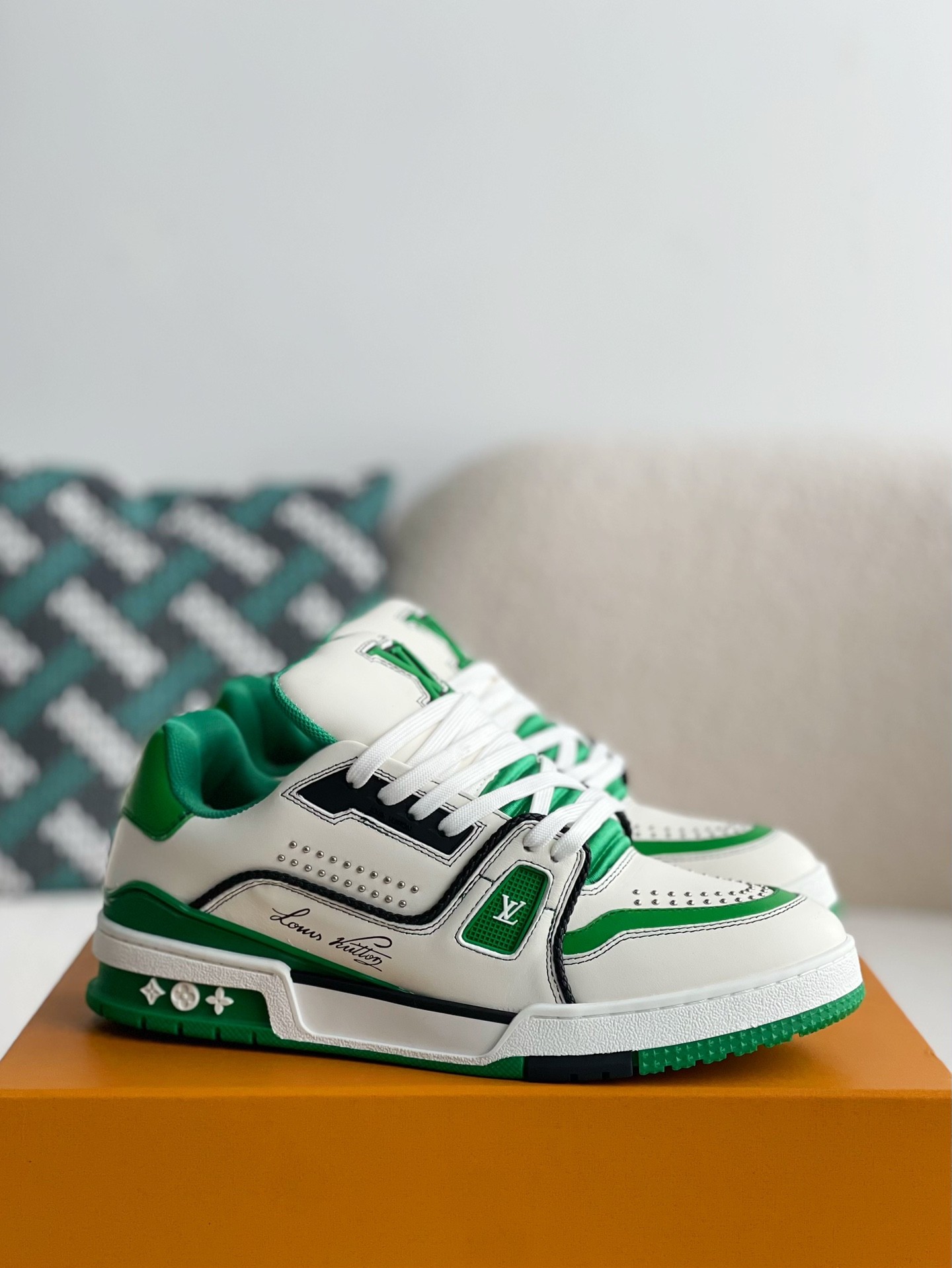 「#3312」 LOUIS VUITTON TRAINER SNEAKERS