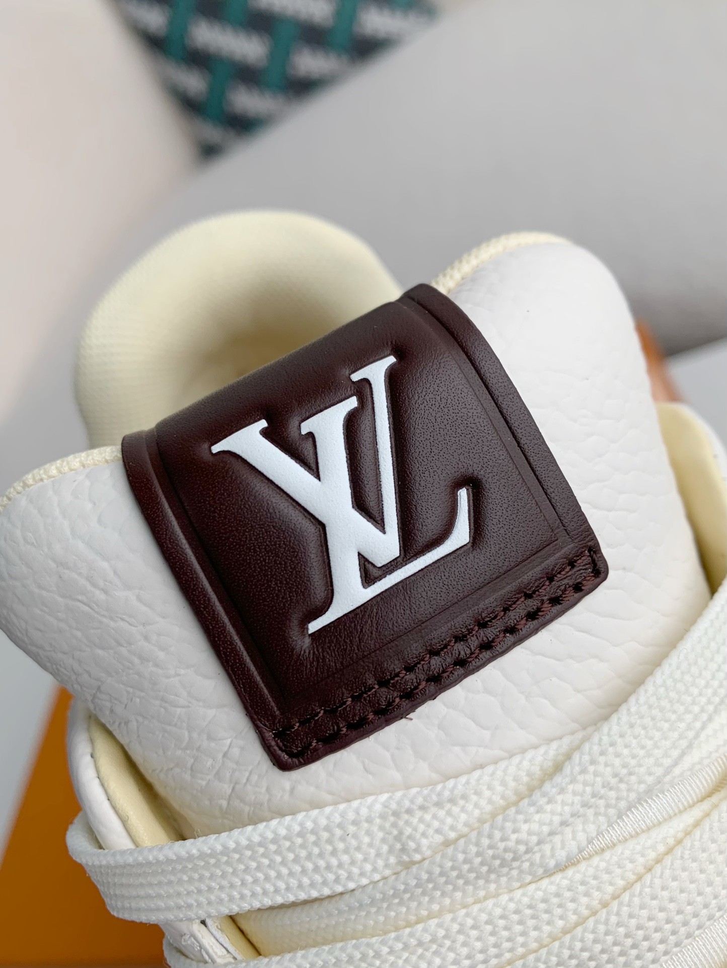 「#3385」 LOUIS VUITTON TRAINER SNEAKERS