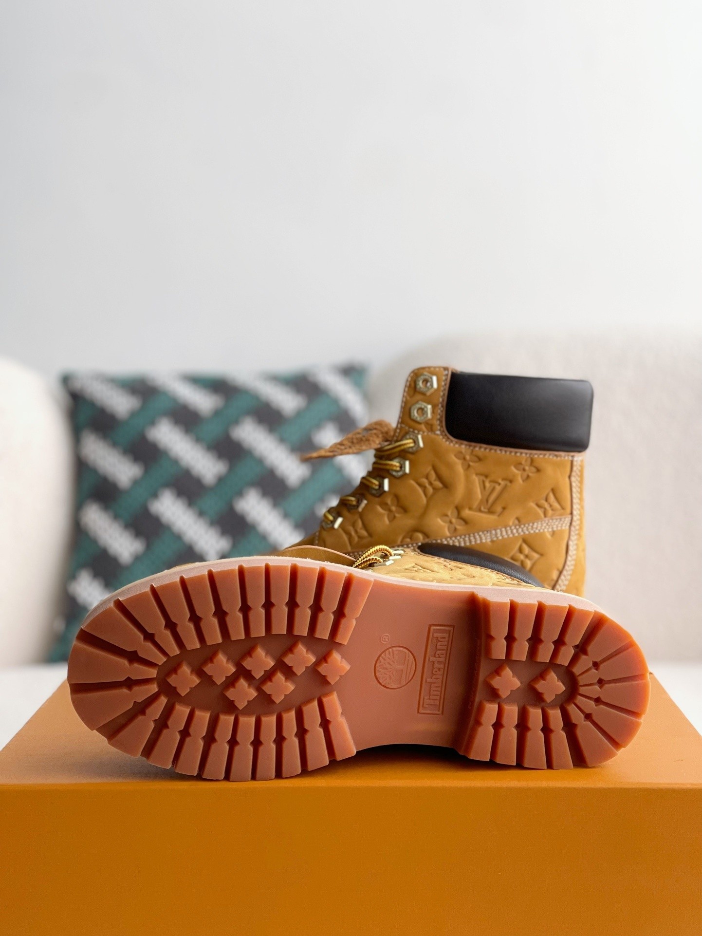 Louis Vuitton x Timberland yellow boots/Martin boots/boots