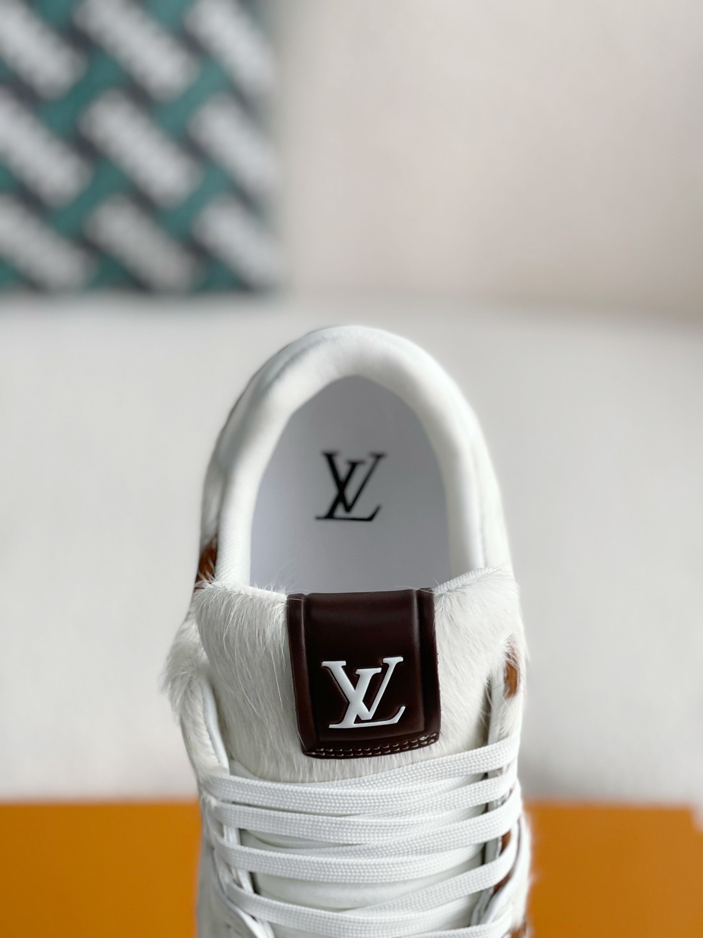 「#3530」 LOUIS VUITTON TRAINER SNEAKERS
