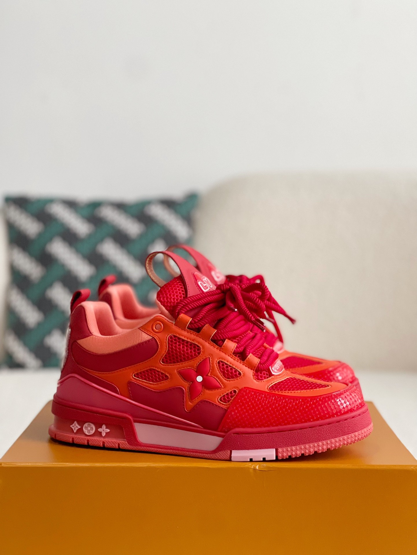 「#2994」LOUIS VUITTON SKATE SNEAKERS