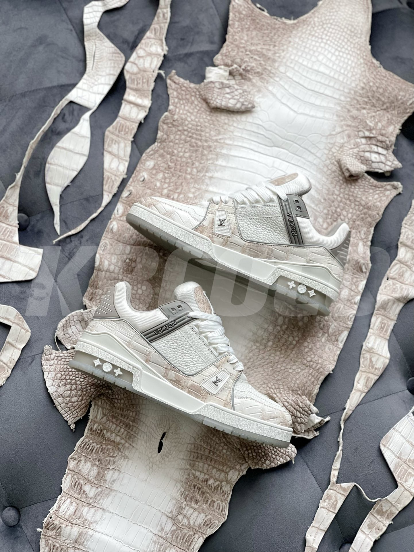 「#3165」【Handmade Custom】Louis Vuitton Himalayan Crocodile Leather Trainer Sneakers