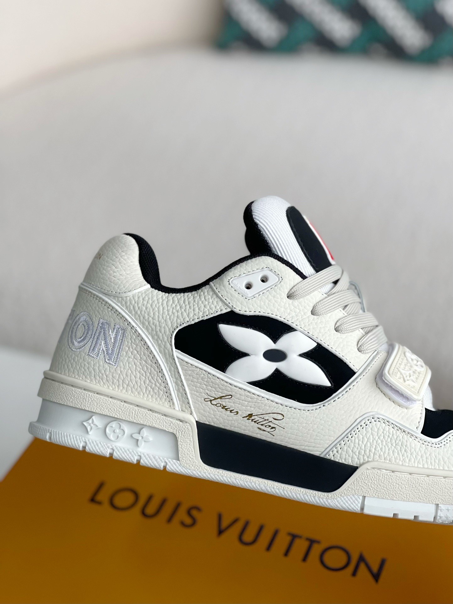 「#3192」LOUIS VUITTON SNEAKERS