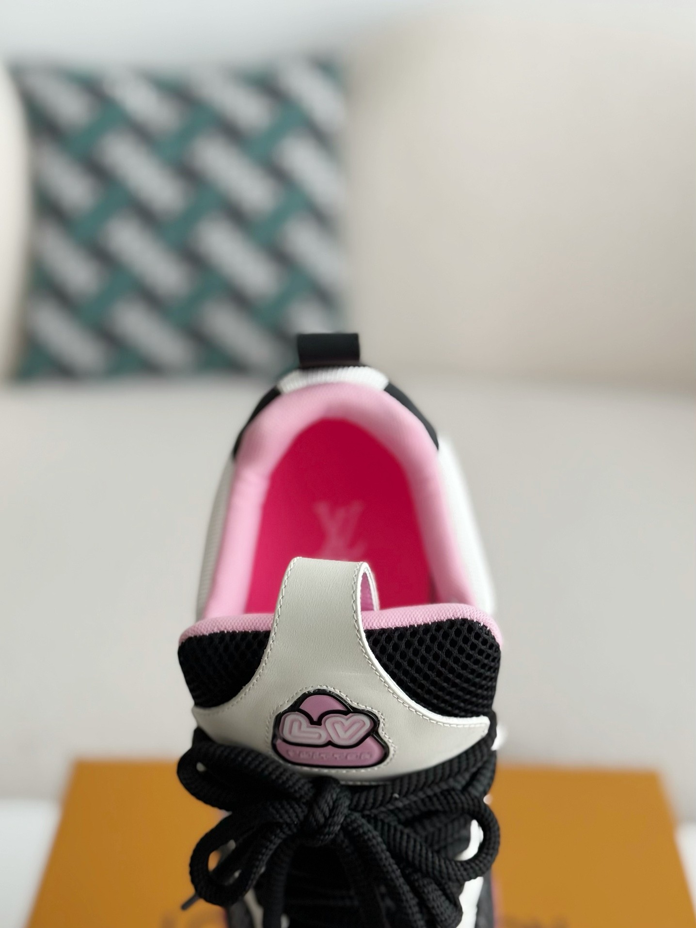 LOUIS VUITTON SKATE SNEAKERS