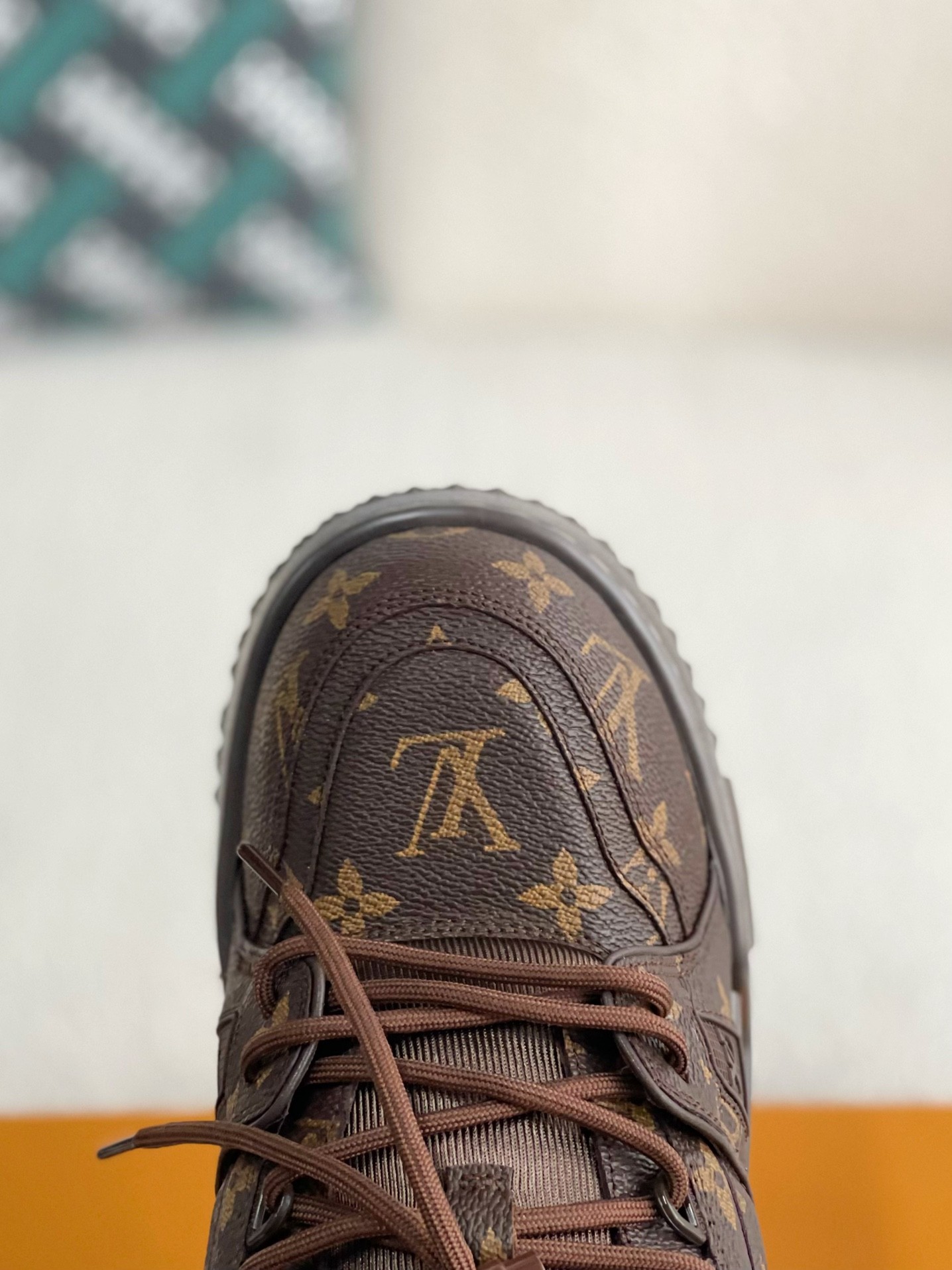 「#3340」 LOUIS VUITTON TRAINER SNEAKERS