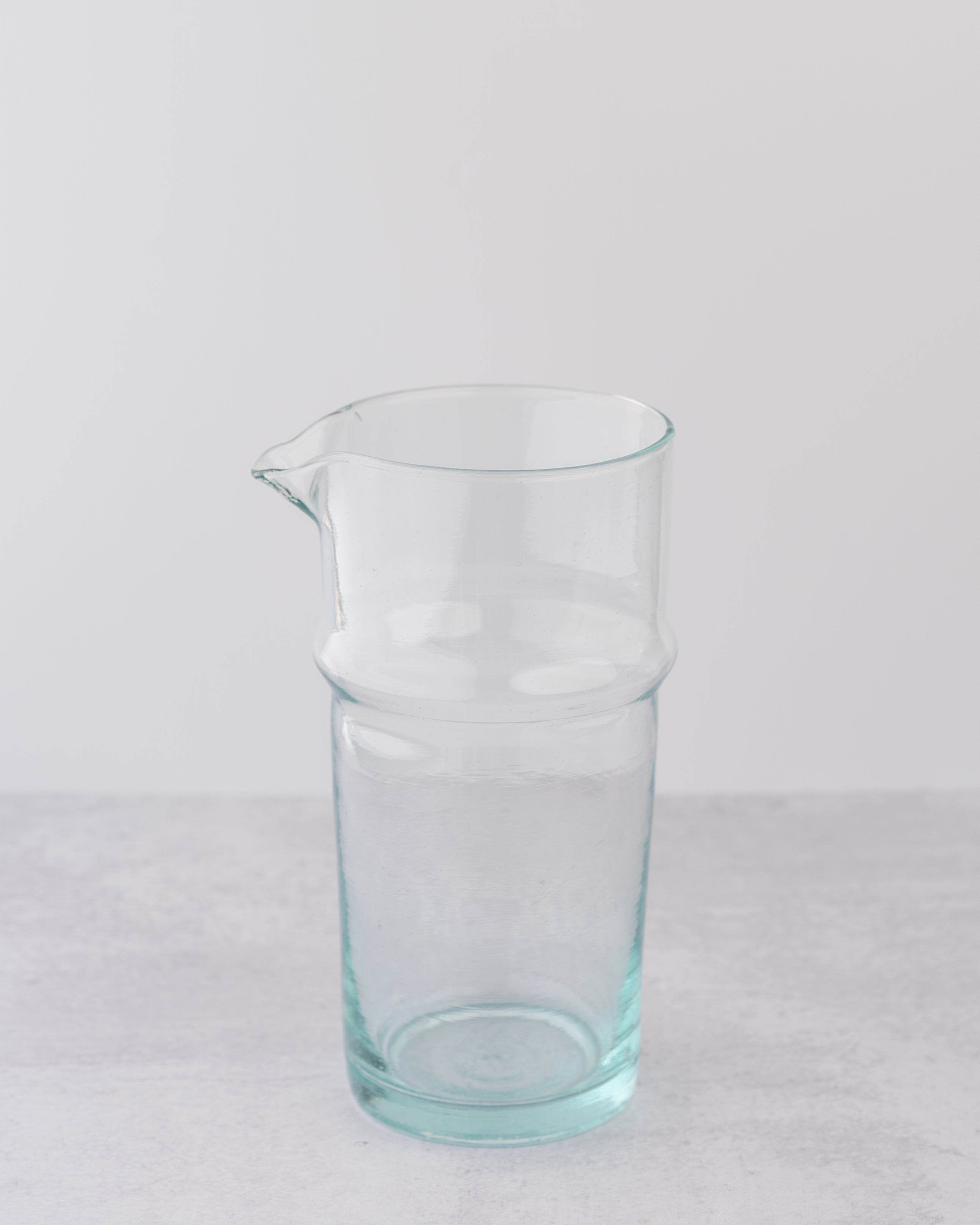 Sydney Traditional Vase