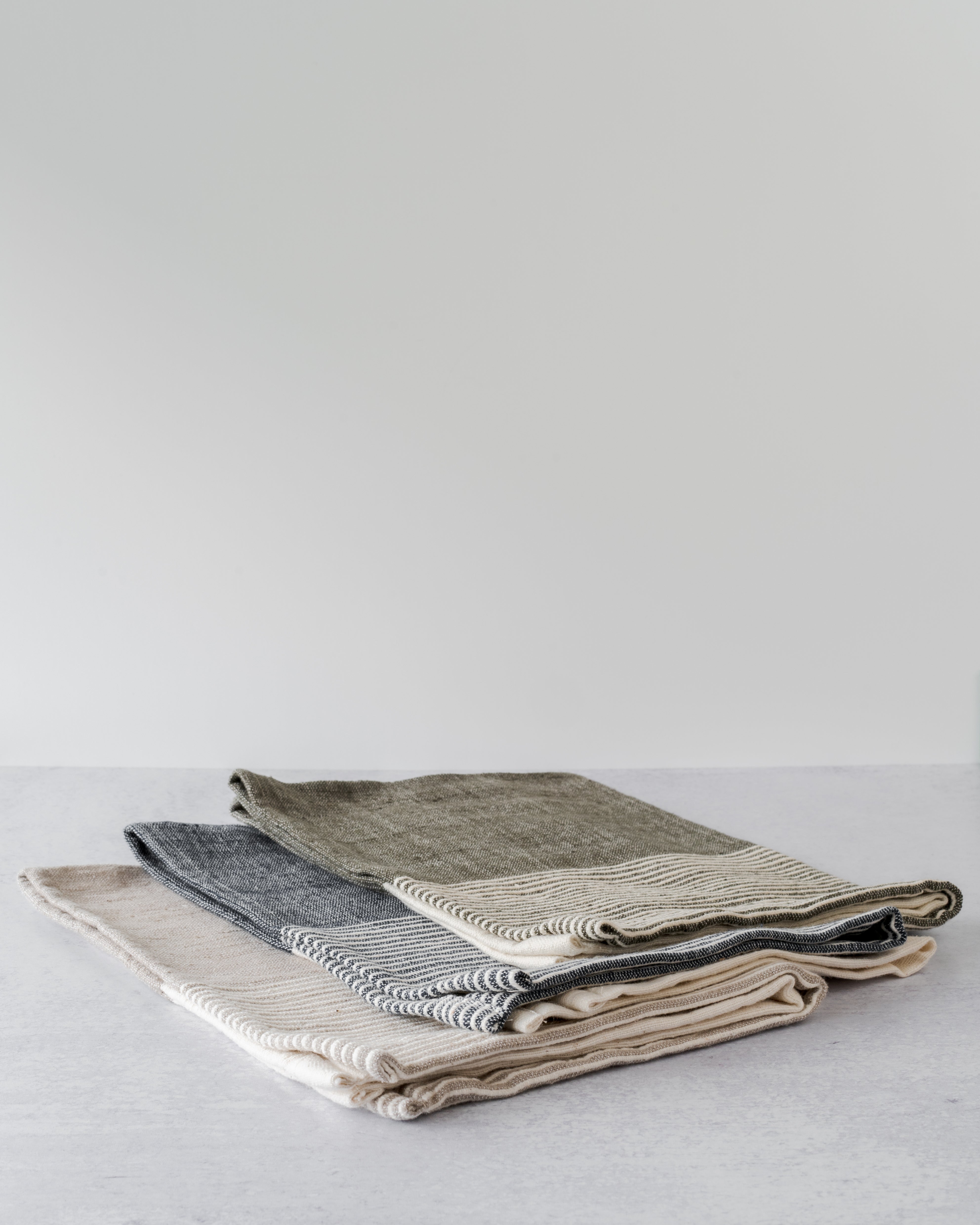 Chesapeake Hand Towel, Navy