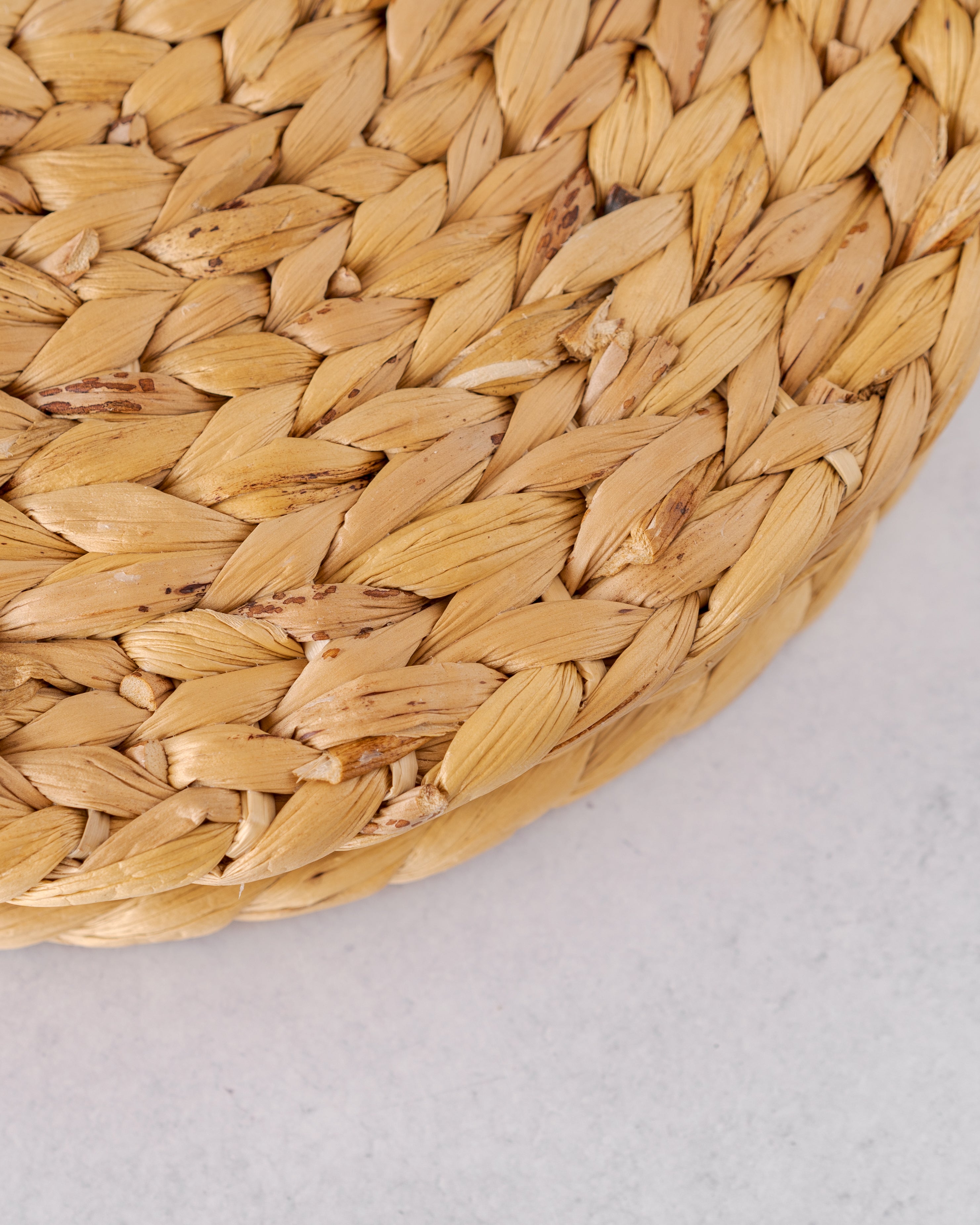 Hyacinth Charger Set