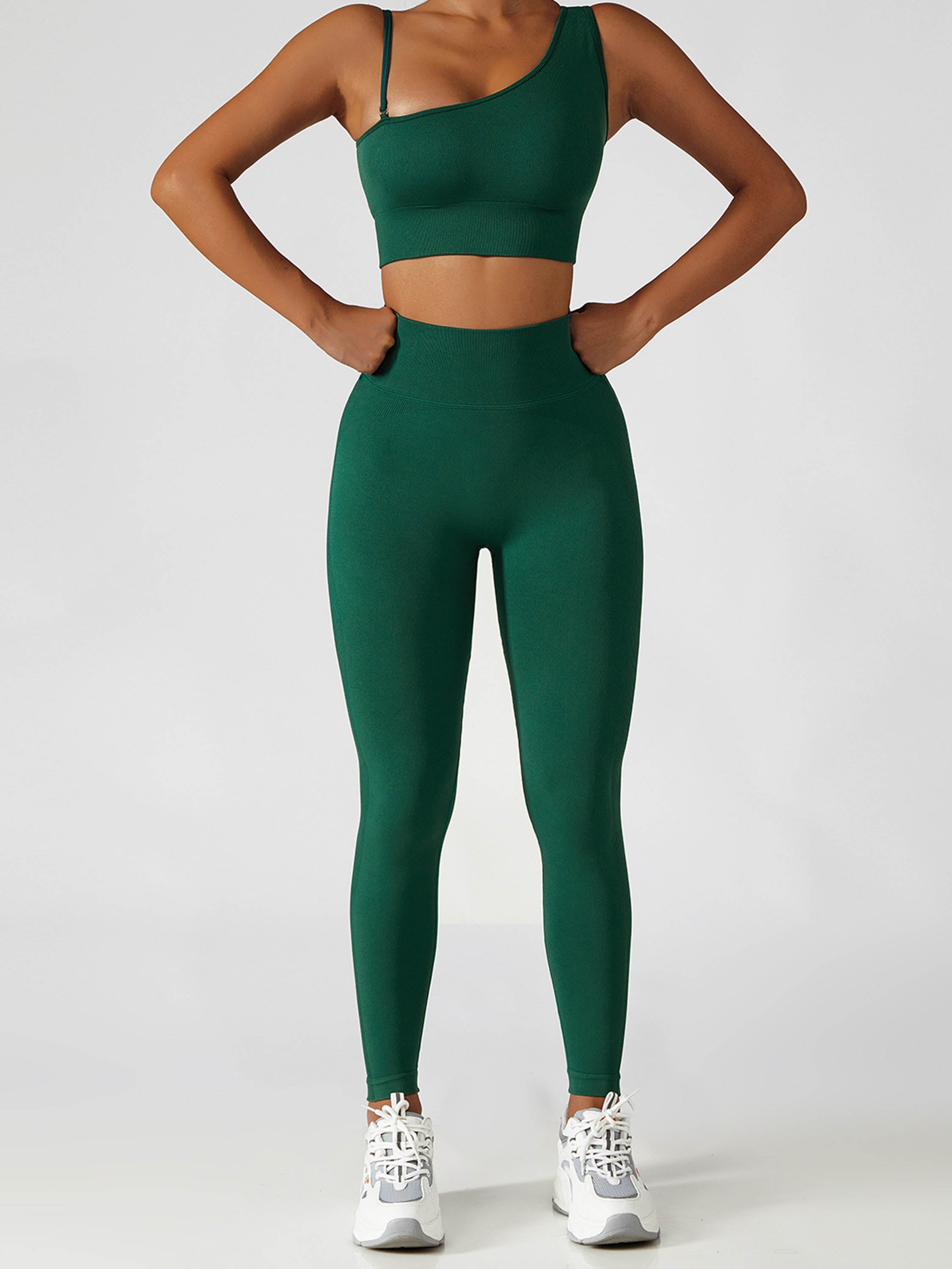 The Supermade Seamless Yoga Set