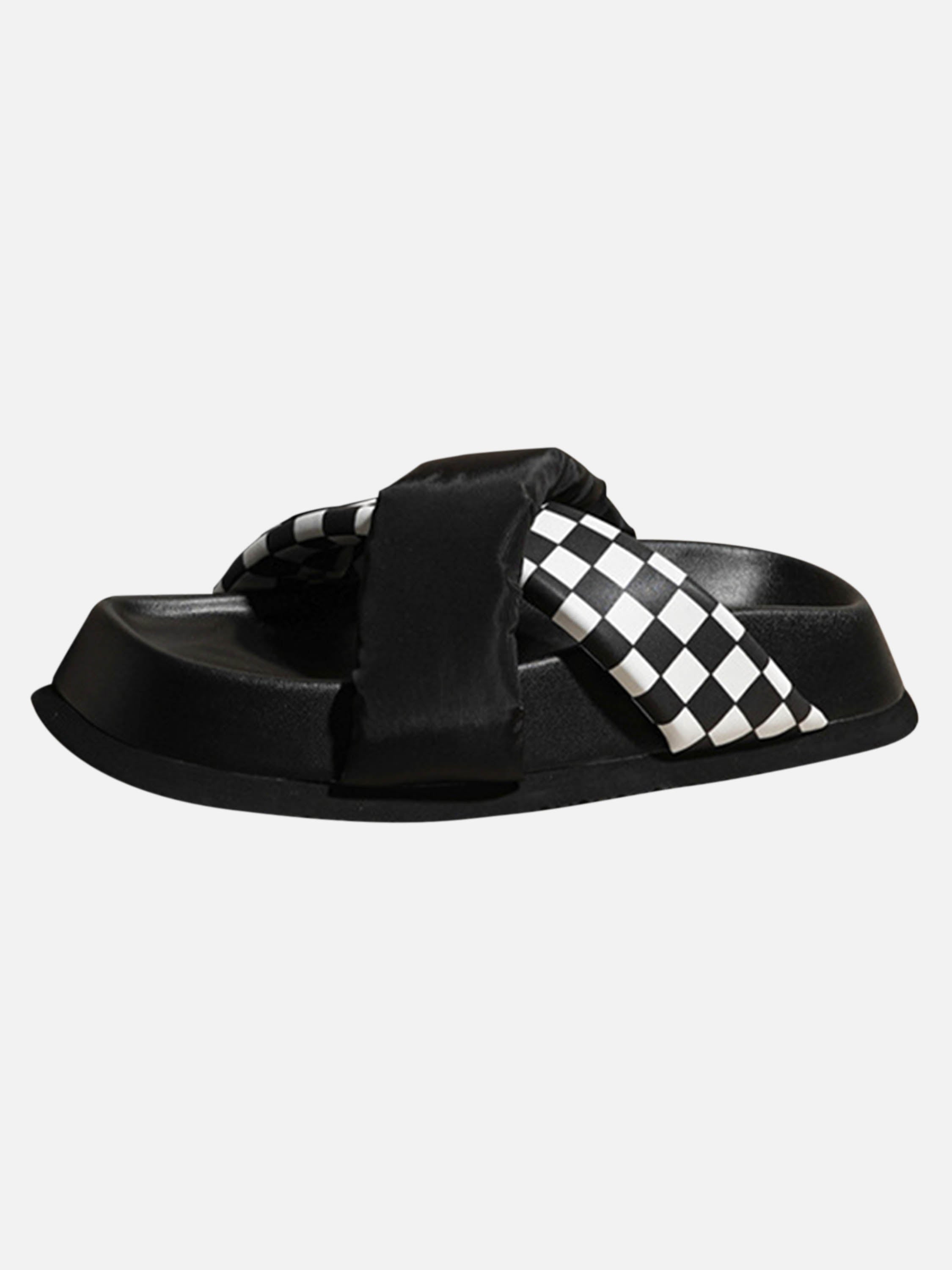 The Supermade Checkerboard Pattern Outdoor Slippers