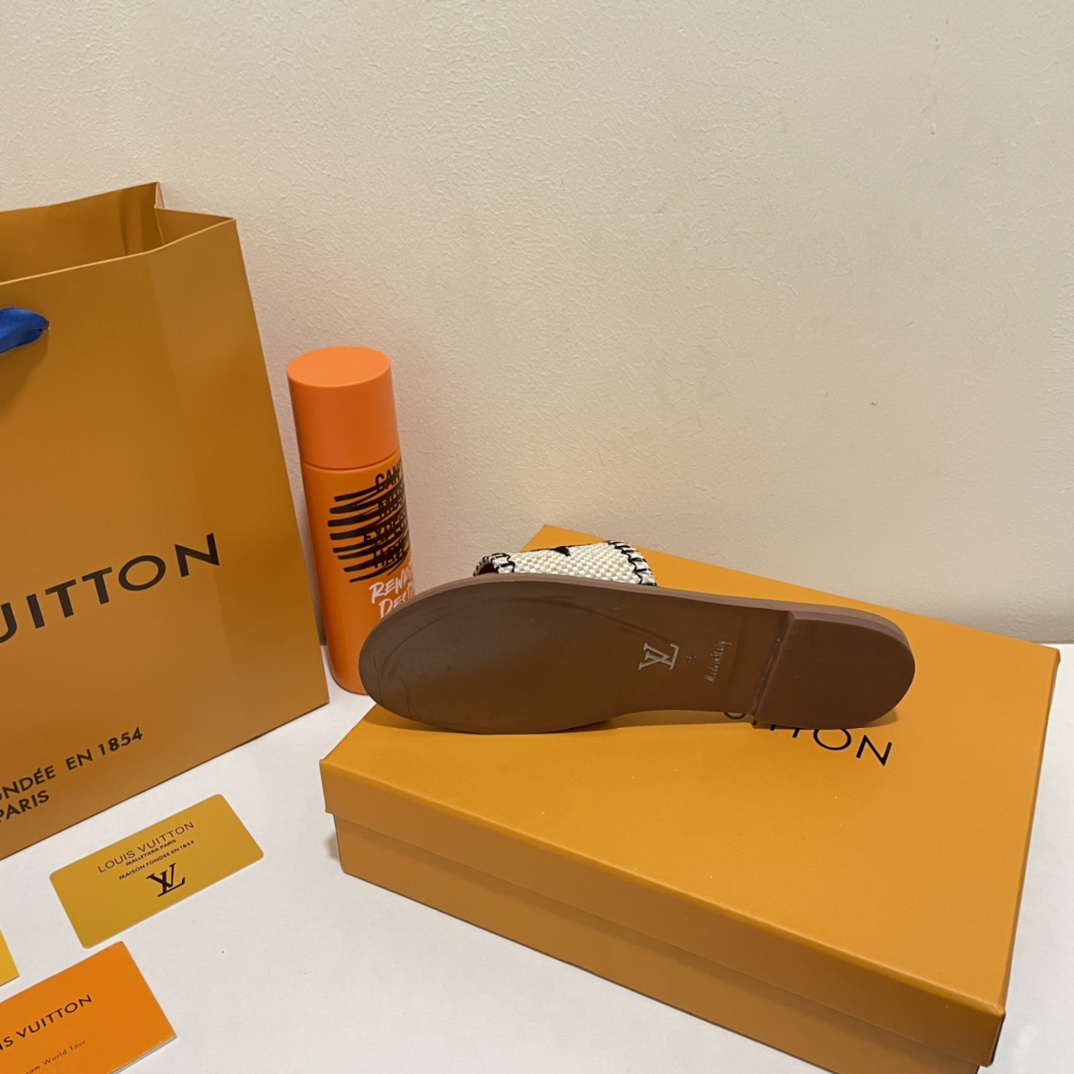 2022 New Sandals Women's Shoes ,2 Colors ,Size:EU35-EU41