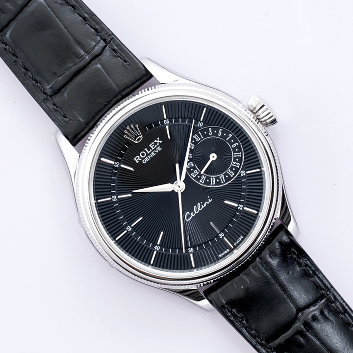 EW Cellini Log 39 diameter 39 mm, thickness 12.5 mm.