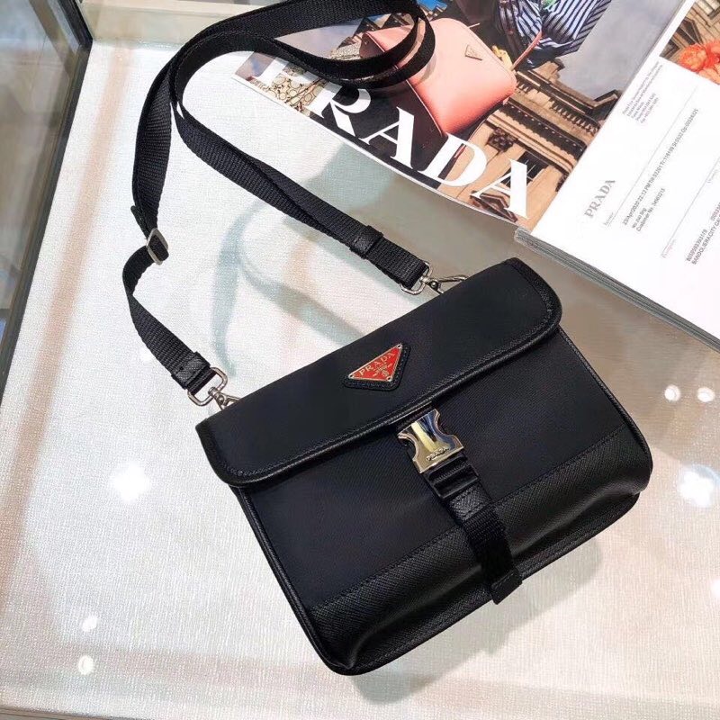 Men's Messenger Bag For Men And Women Bag 2 Colors Size 18*14*3 cm