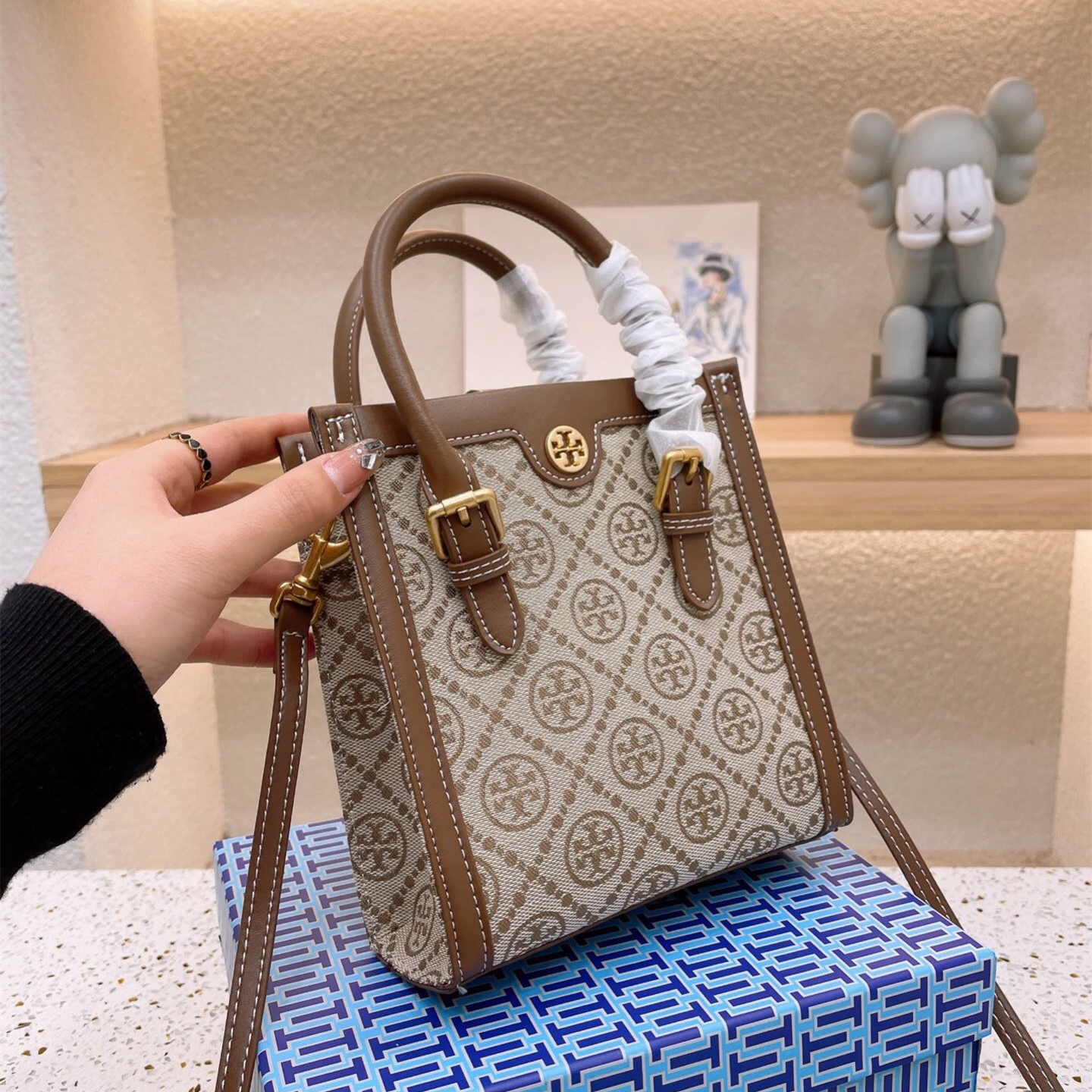 MONOGRAM Mini Bag ,2 Colors Size:19*16CM