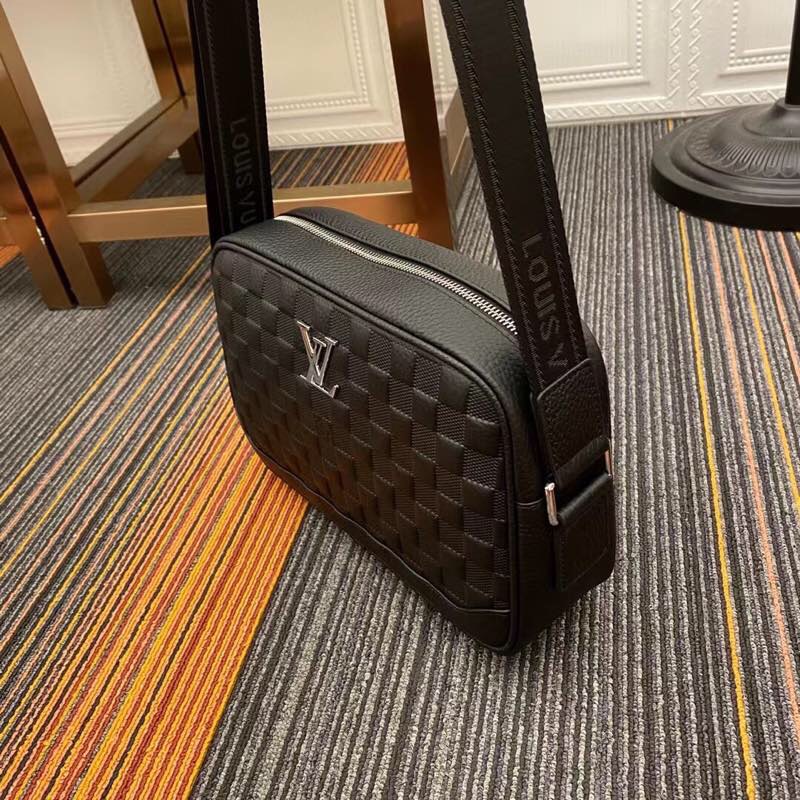 Men's Crossbody Bag Size 26*17*8 cm