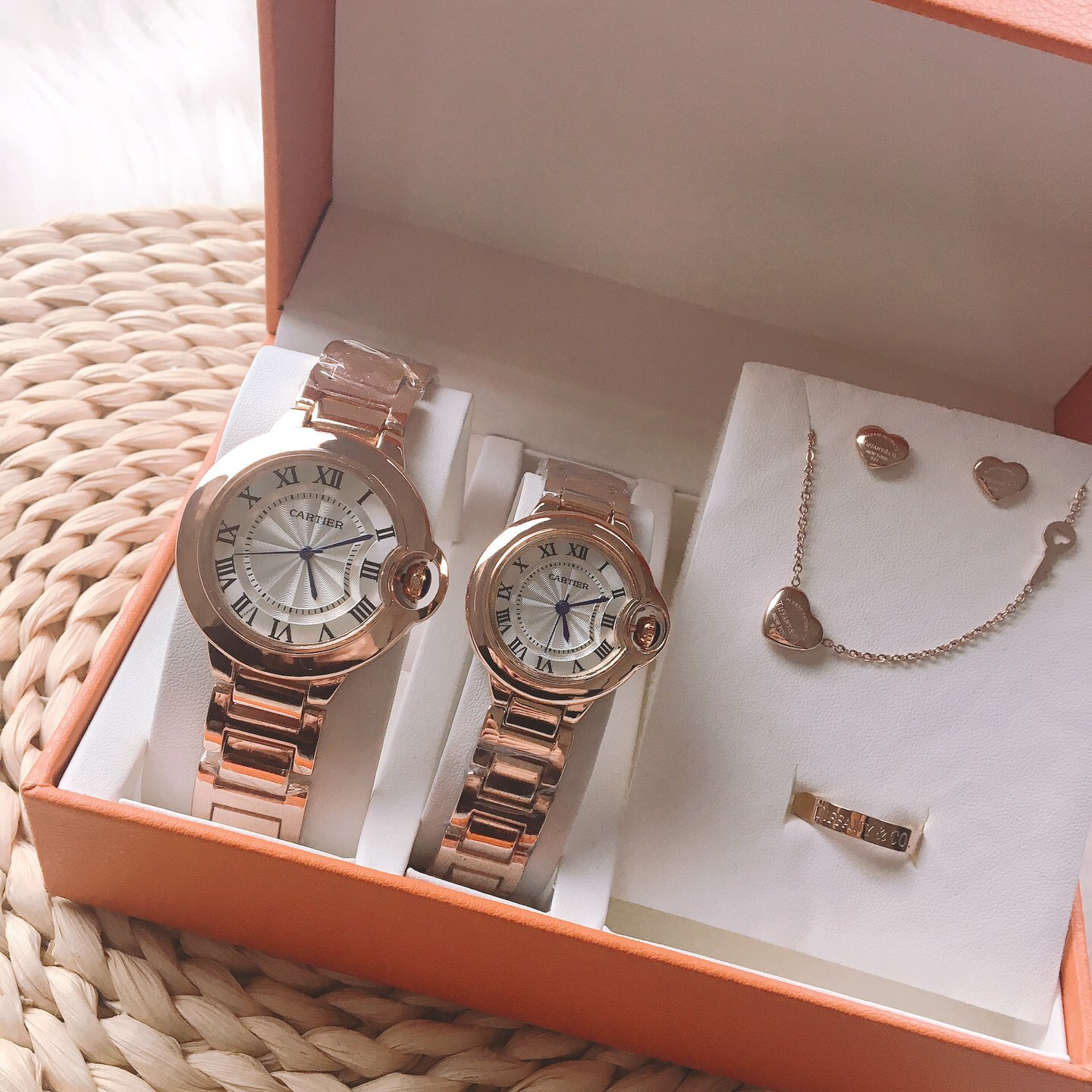 Five-piece Set ,Couple Watch Pair