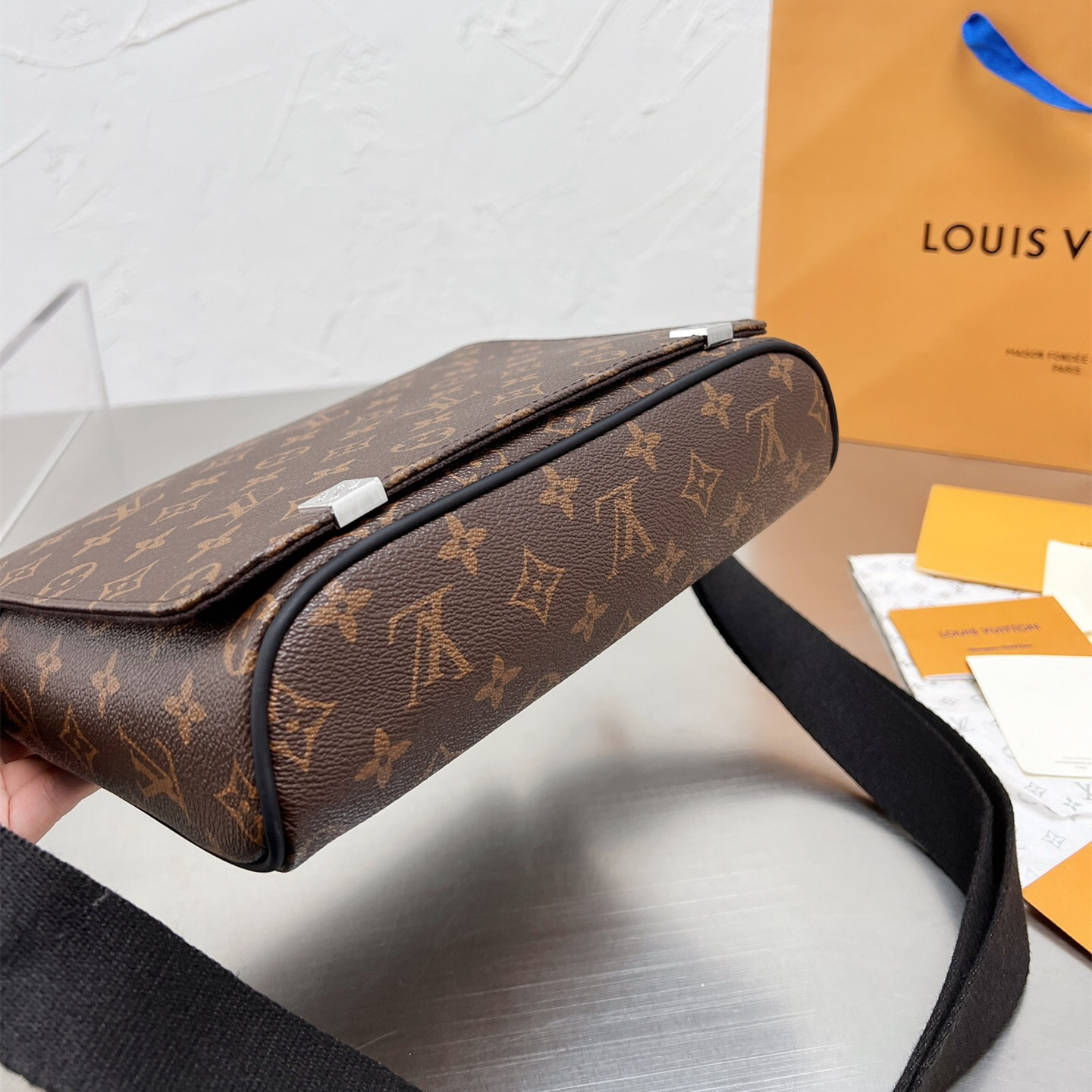 district Bags size:25cm