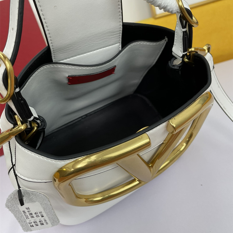 Garavani Supervee Women's Clutch Bag Crossbody Bags Size 20*19*12 cm