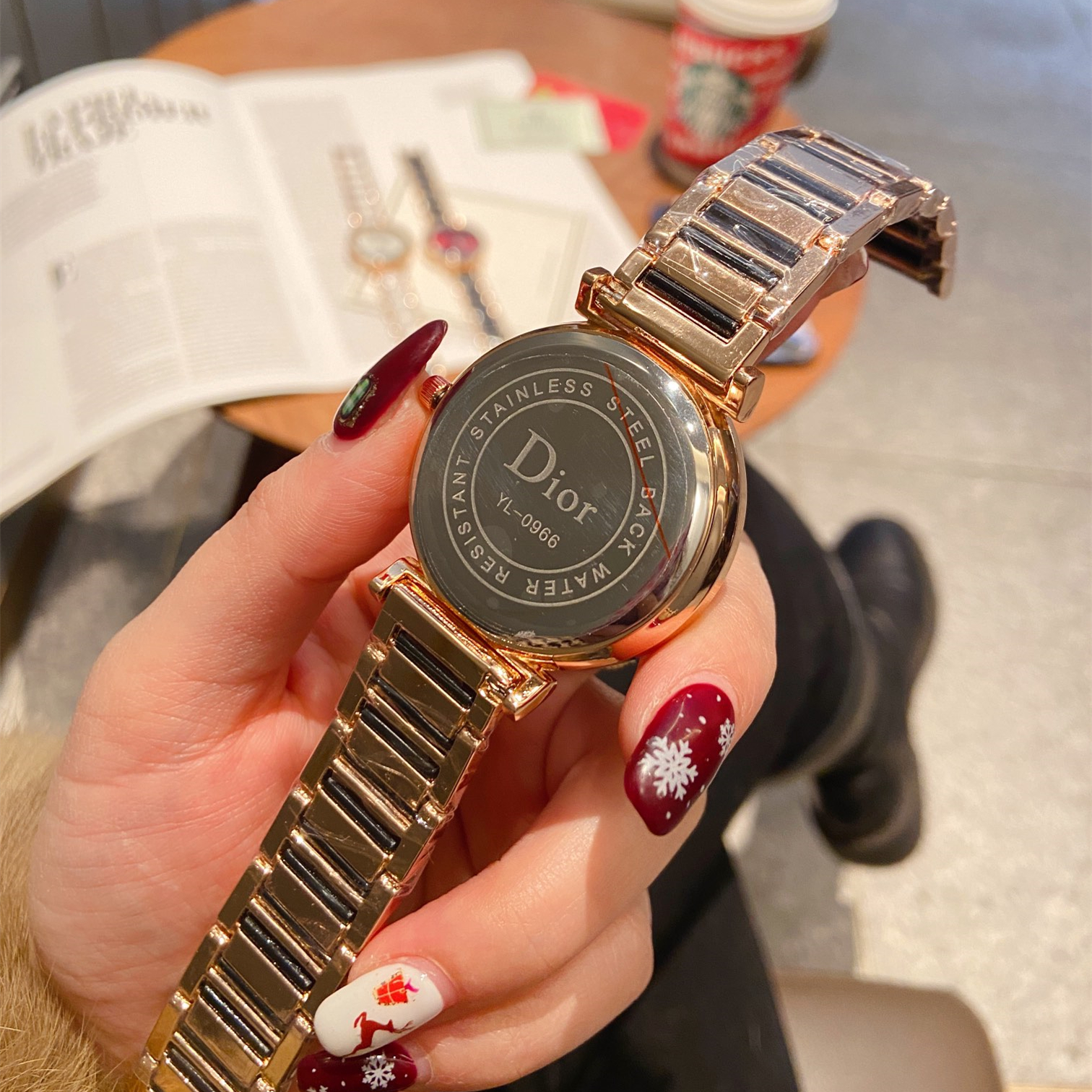 Watch 4 Colors Size:36mm